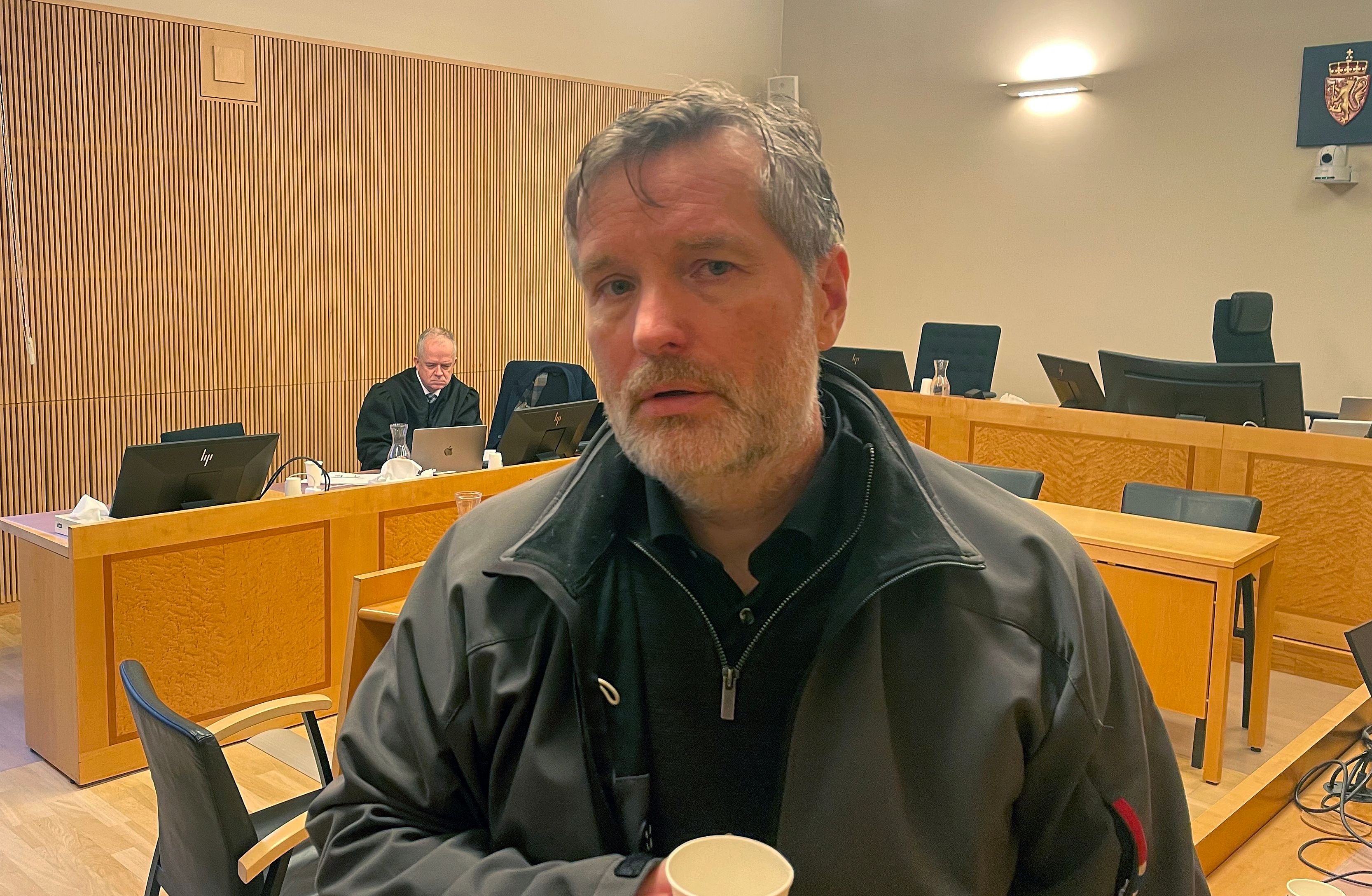 – Jeg synes det er smakløst. Viggo burde få fred.