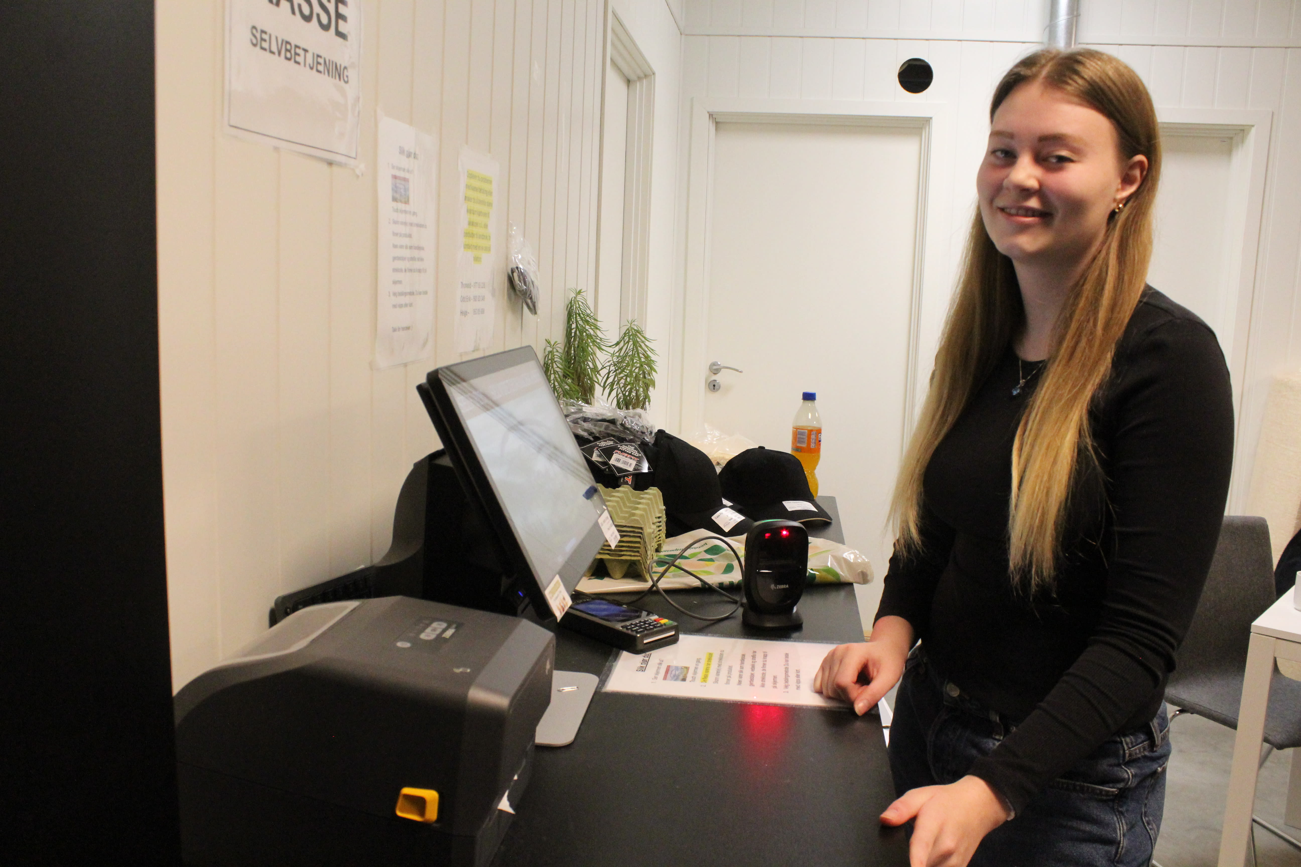 Droppet ut av ungdoms­skolen. Nå er 20-åringen butikk­sjef.