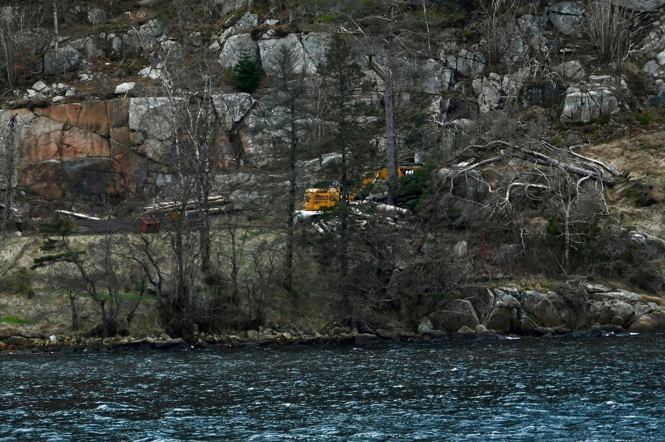 – Jeg har søkt på mitt og håper og tror at alle tillatelser er i orden