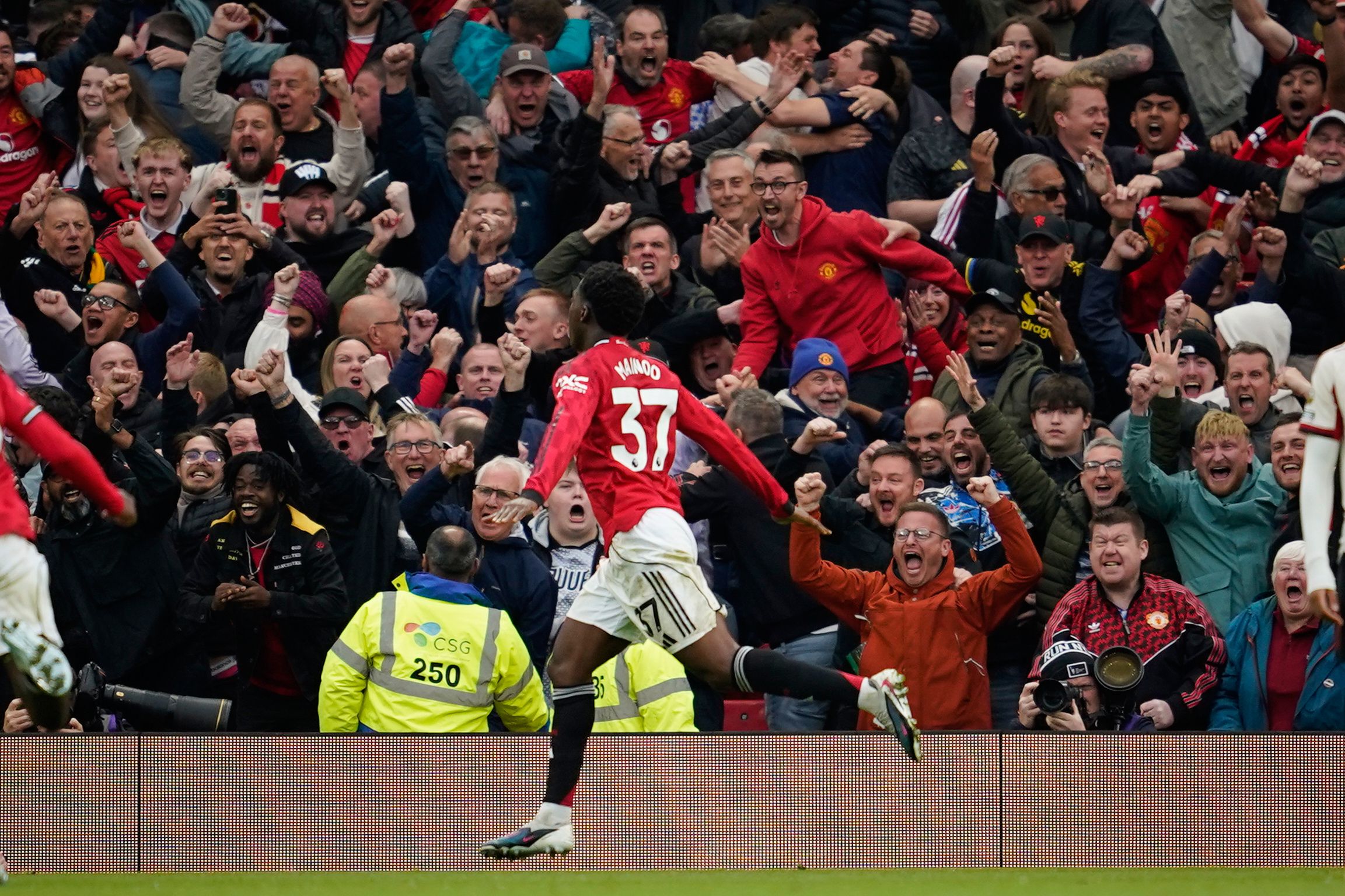 Manchester United slo Liverpool tross kjempeblemmer – sikret Champions League-spill til høsten