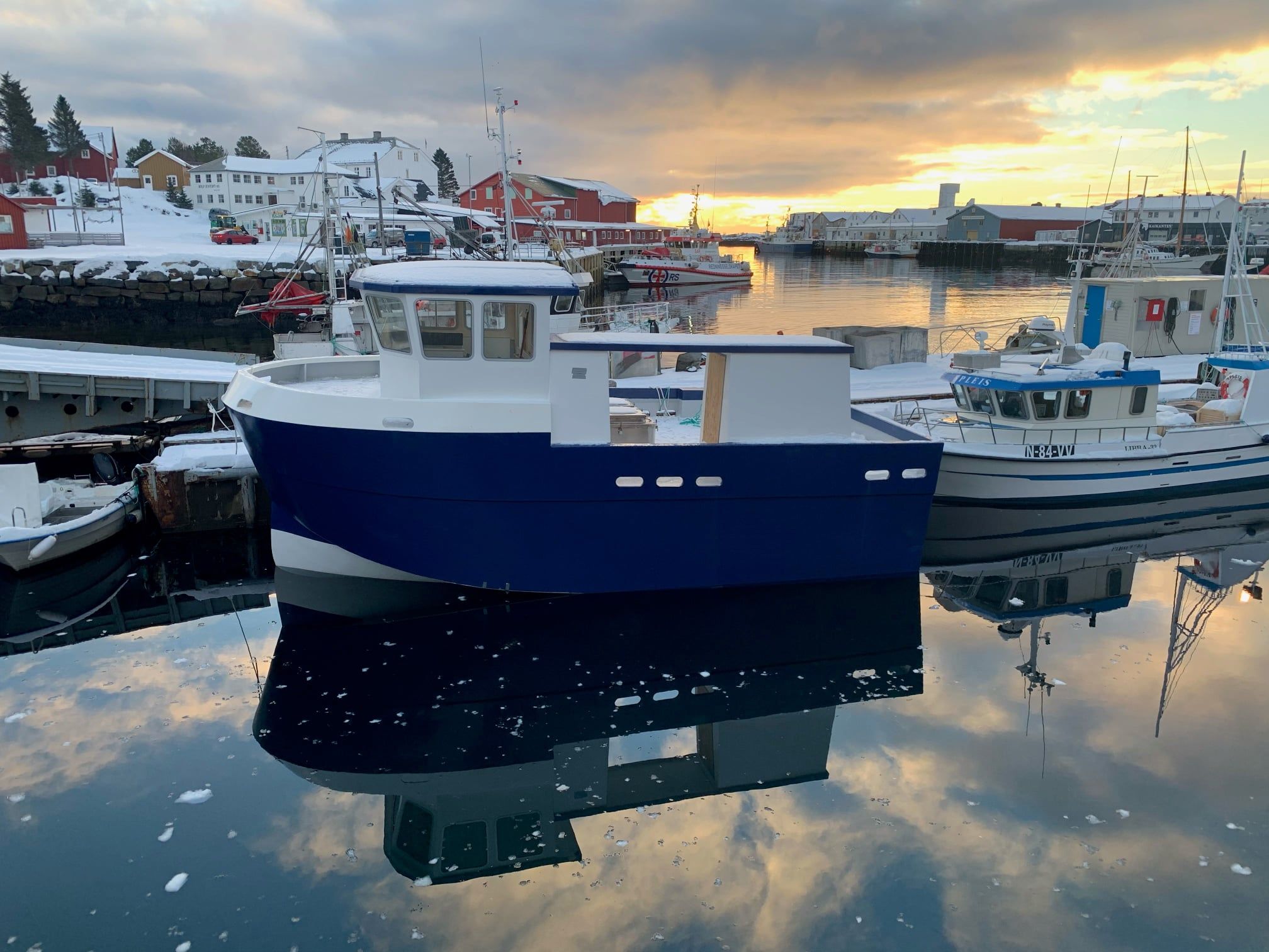 Viksund-sjarken har gjenoppstått - kystogfjord.no