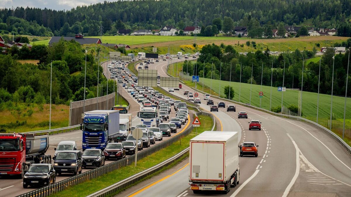 Første utfartshelg i mai nærmer seg: – Unngå risikofylt forbikjøring