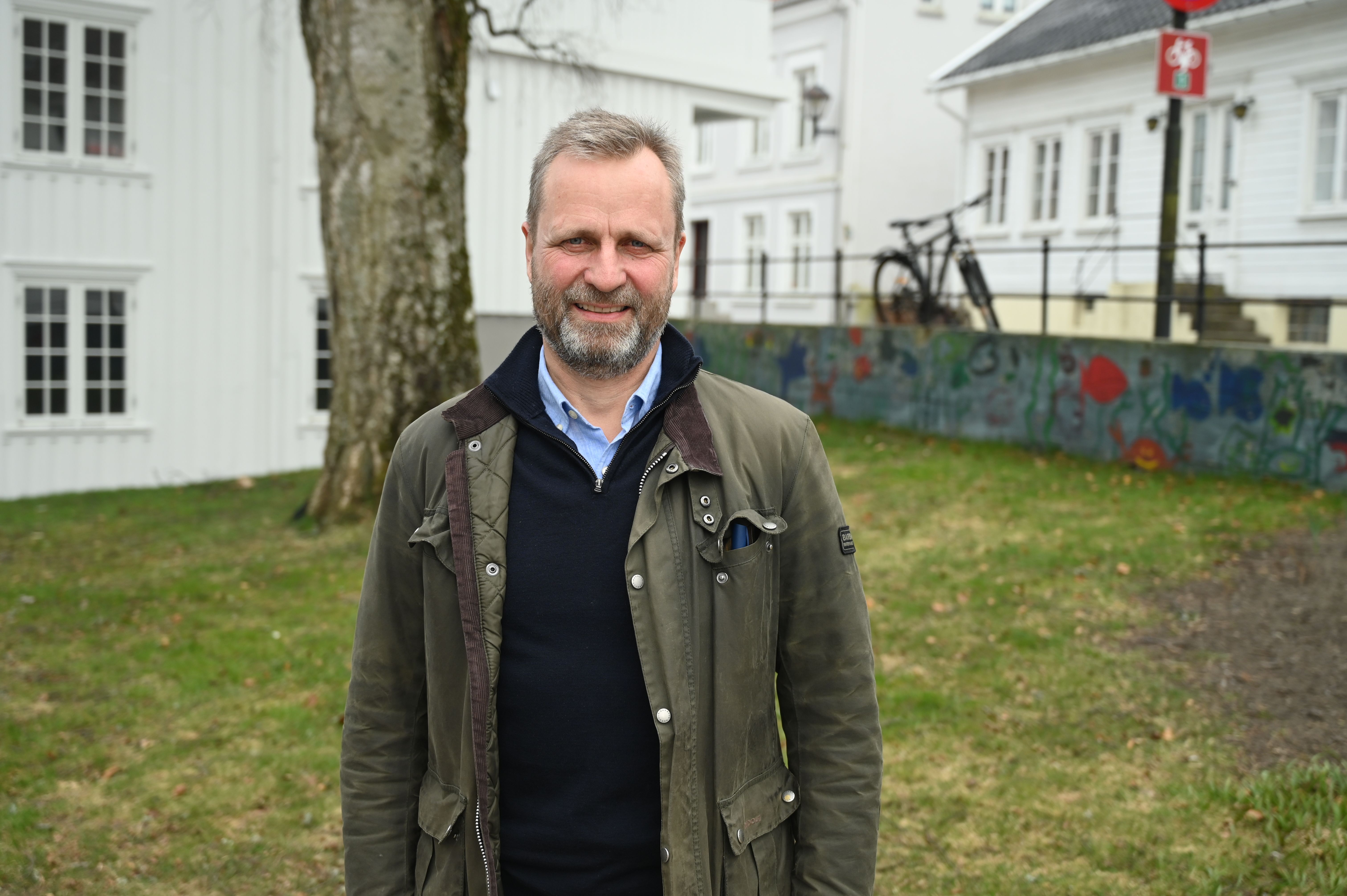 Gjenvalgt som leder - lp.no