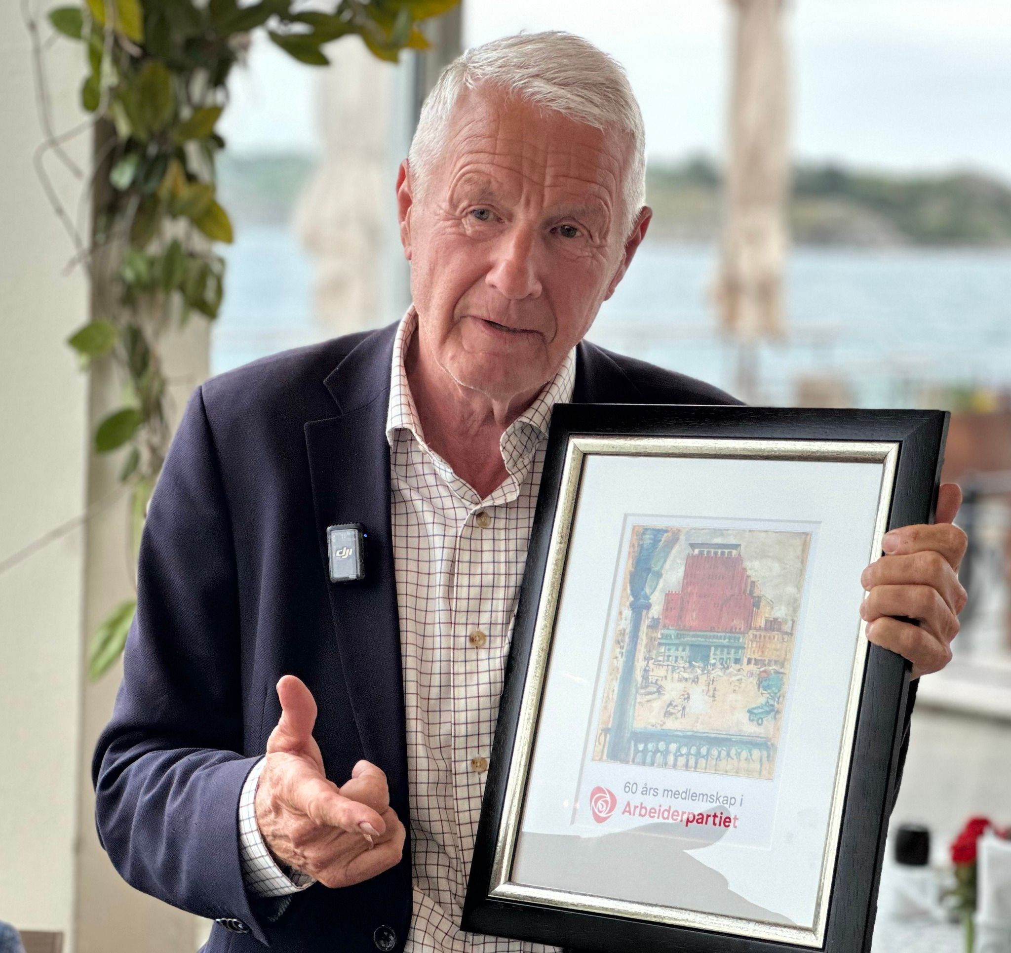 Lokal­laget vil ikke be Jagland melde seg ut