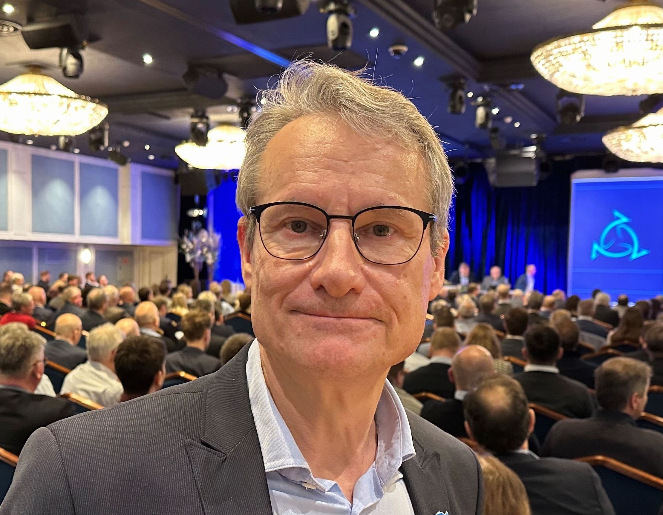 Om Lakselusa. Meir kunnskap. Meir dialog. Meir samarbeid. - kystogfjord.no