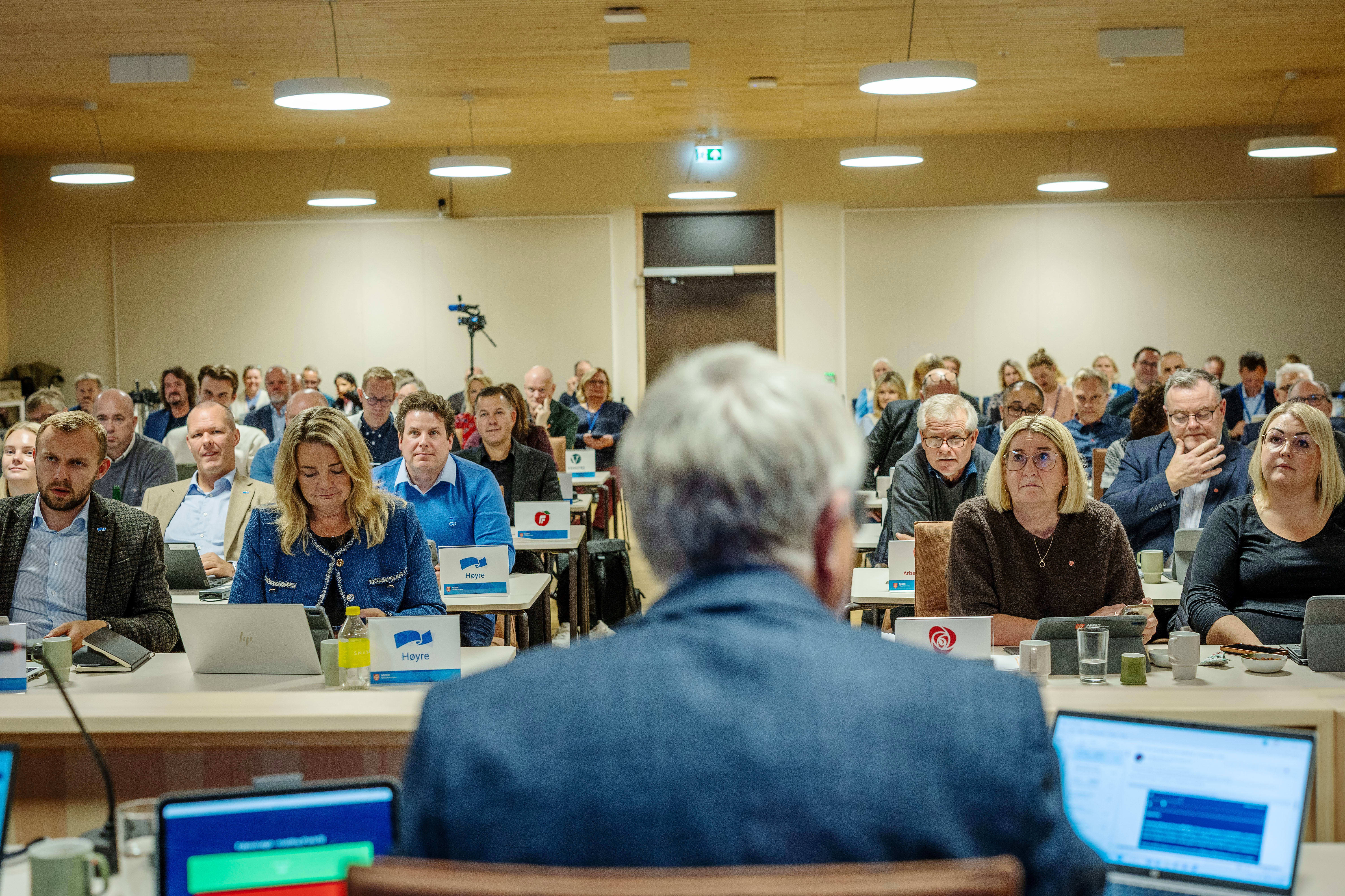 Løsningen på fylkes­kommu­nens krise er en «ny» fylkes­kommune