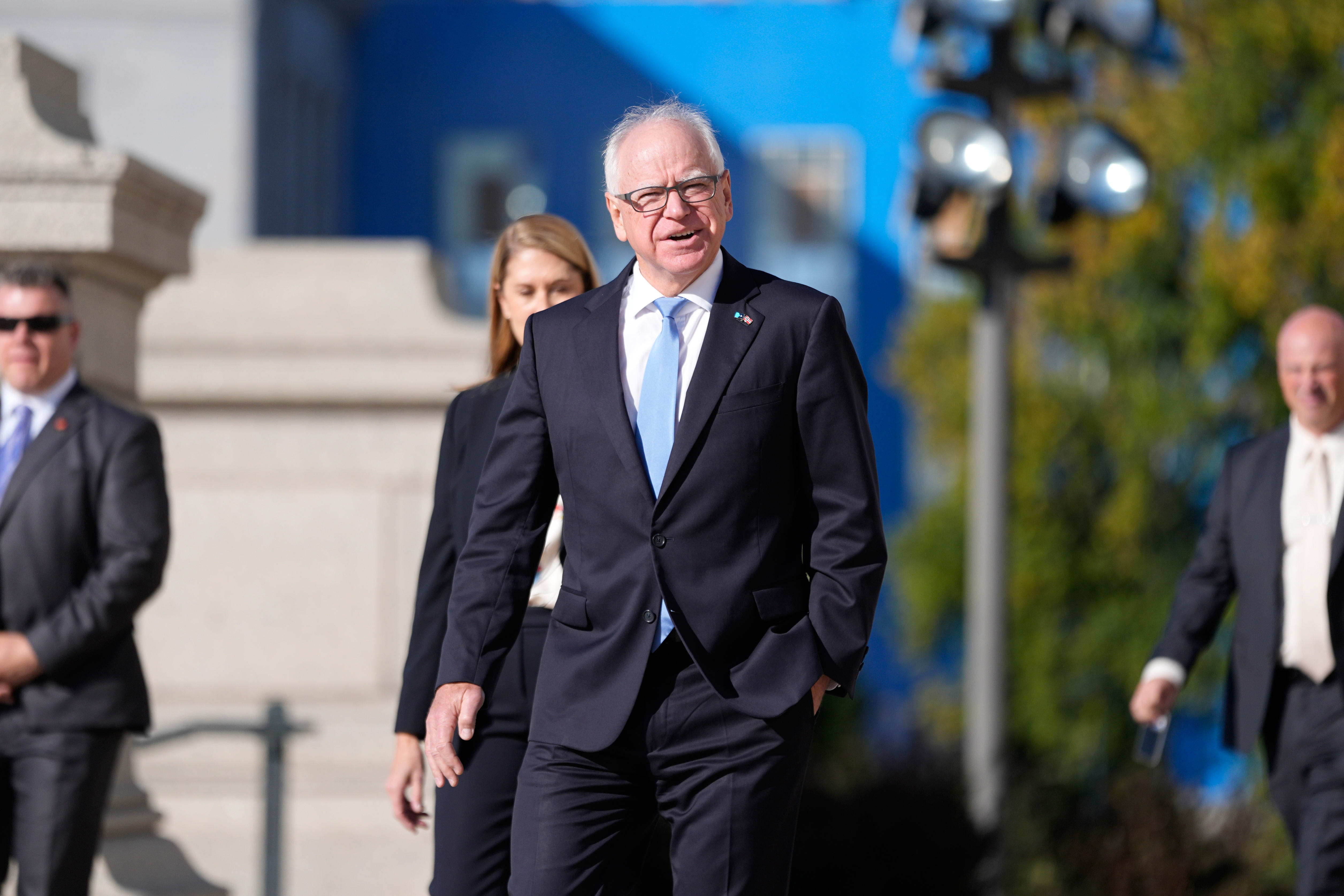 Minnesota-guvern&oslash;r Tim Walz tar ikke gjenvalg