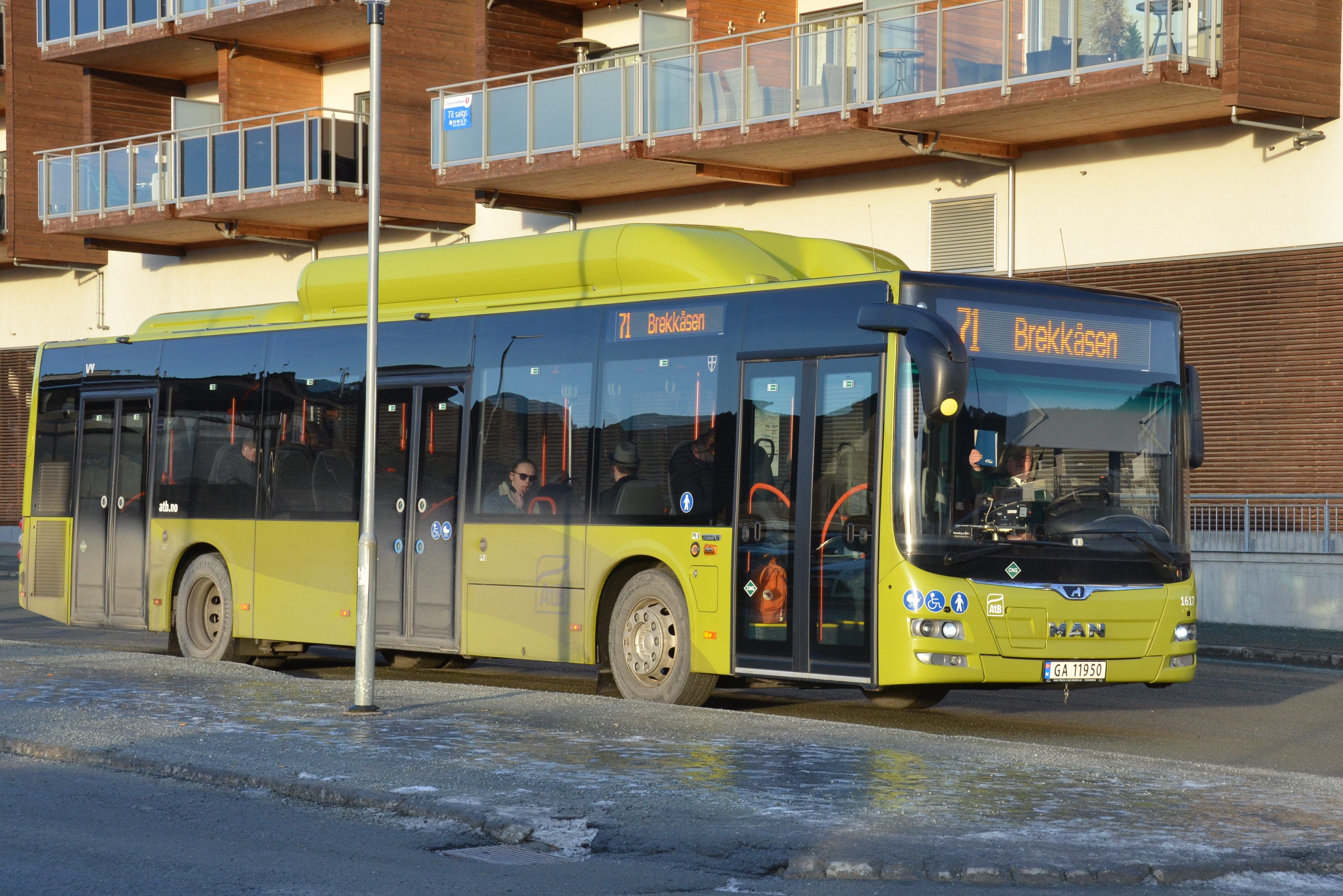 Snuplassen Formannskapet Vil Ha Kun 12 Meter Lange Busser Inn Til 