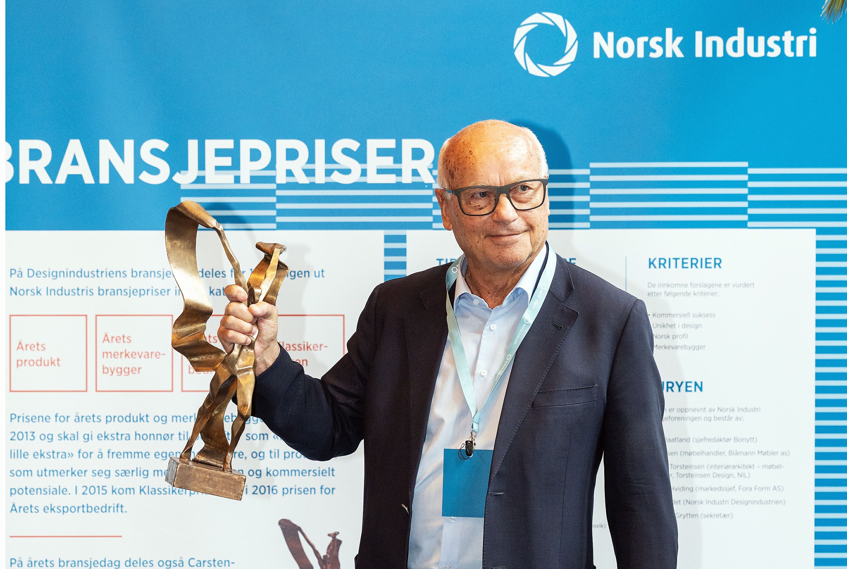 Rauma Ærespris til ullveteranen Arnstein (78) smp.no