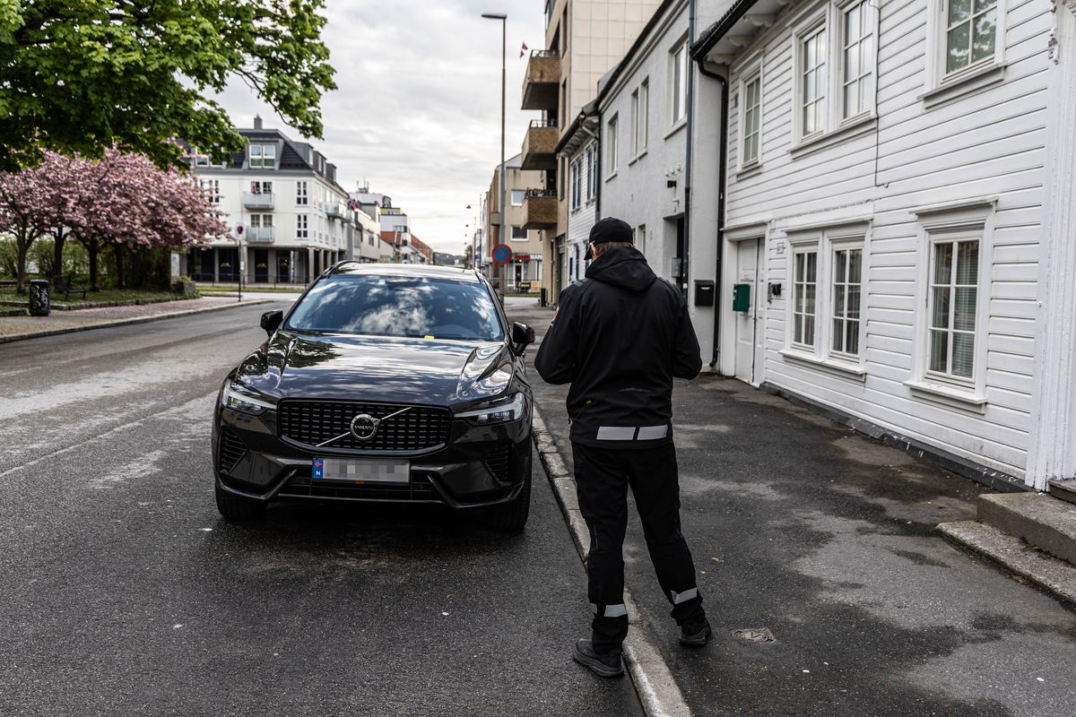 Vurderte å taue bort biler før barnetoget