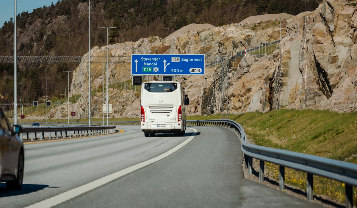 Kollektivt baklengs inn i fremtiden