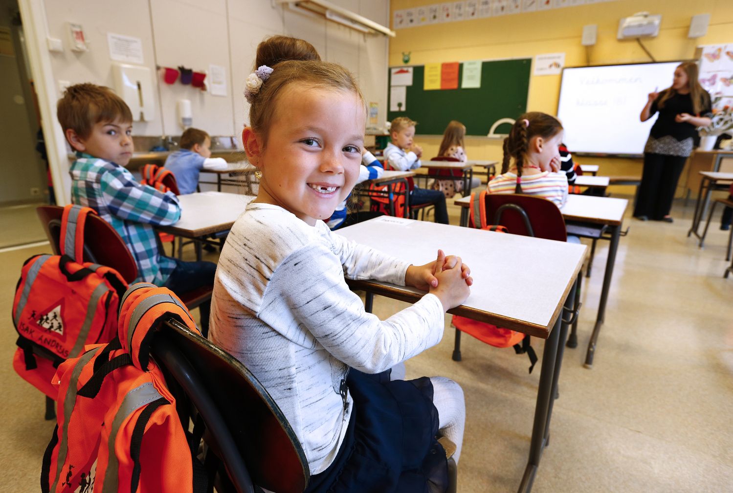 Første Skoledag: Ingeborg (6) Vil Bli Frisør, Brannmann, Politi Eller ...