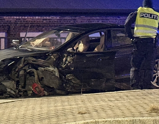 Mann til sykehus etter utforkjøring