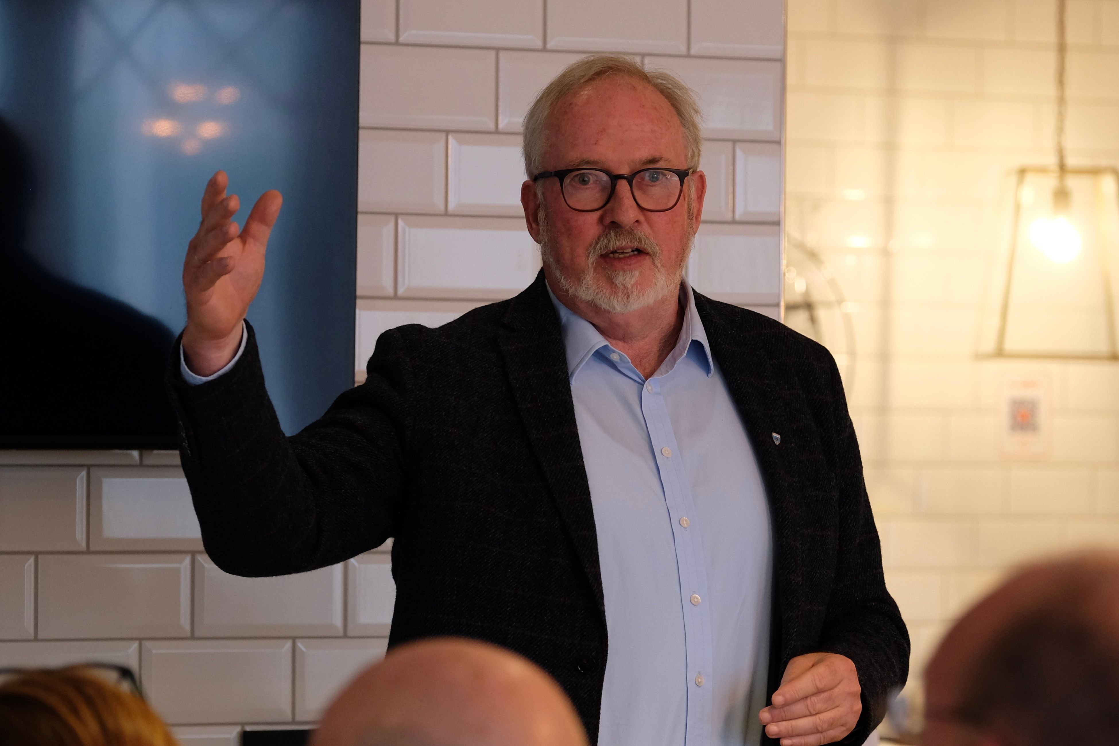 Risør Ap vil ikke be Jagland melde seg ut - agderposten.no
