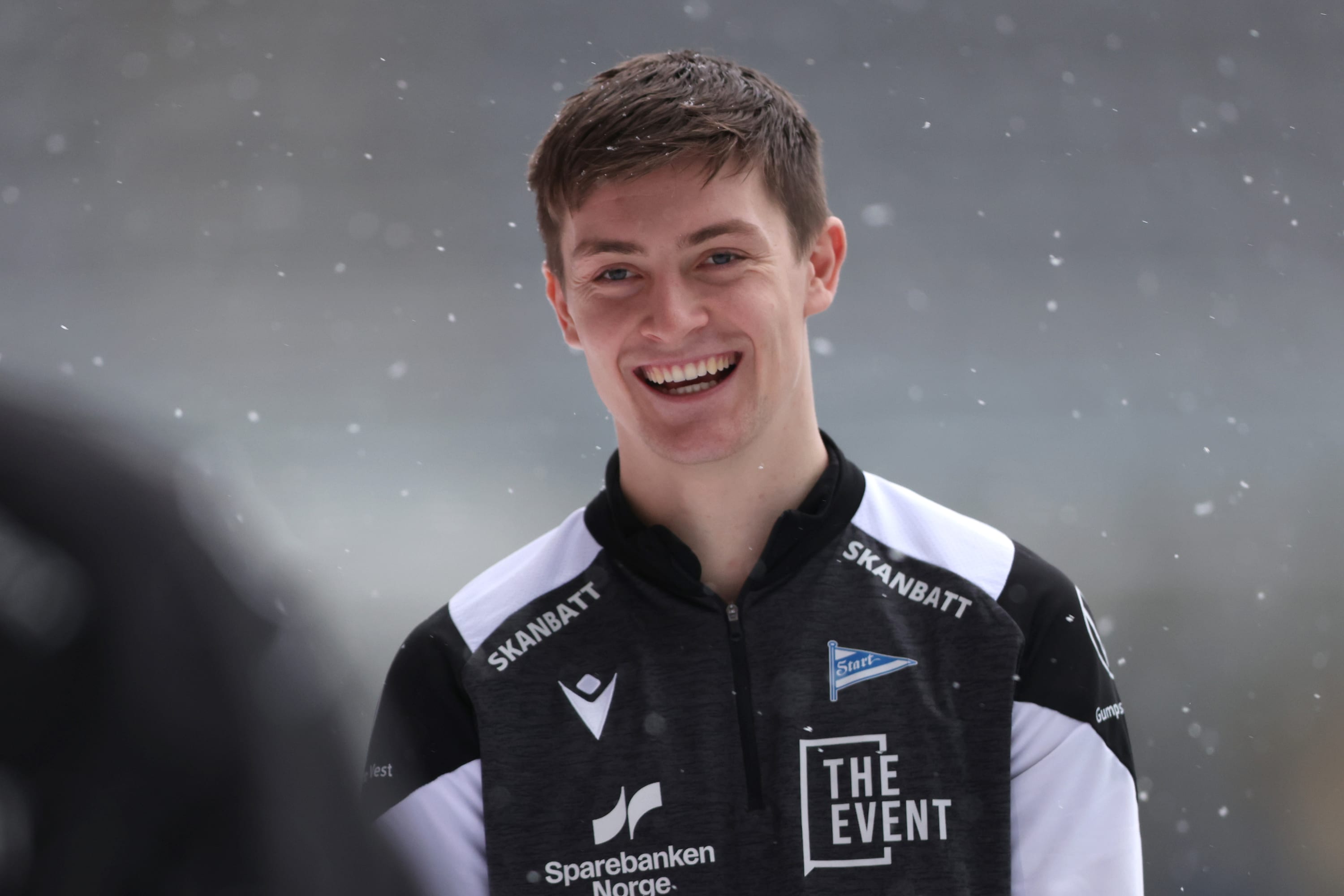 Trener ikke med Start. Forhand­ler med Molde om kontrakt.