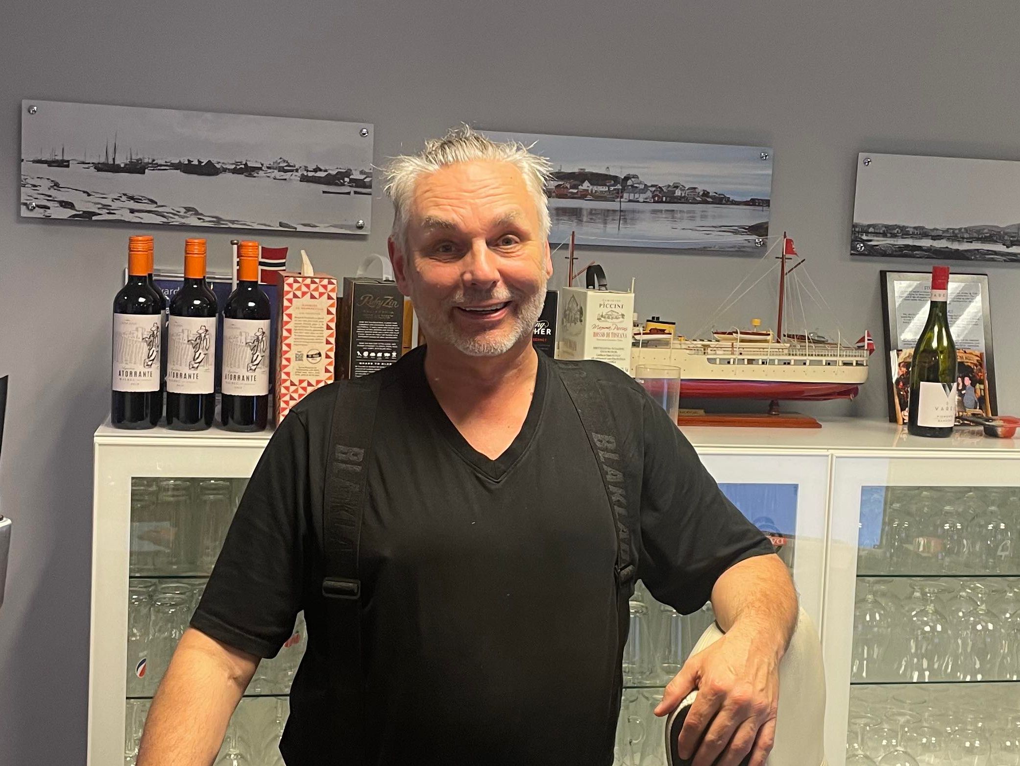 Roger og familien bygget hotellet fra ingenting: – Jeg puster, spiser ...