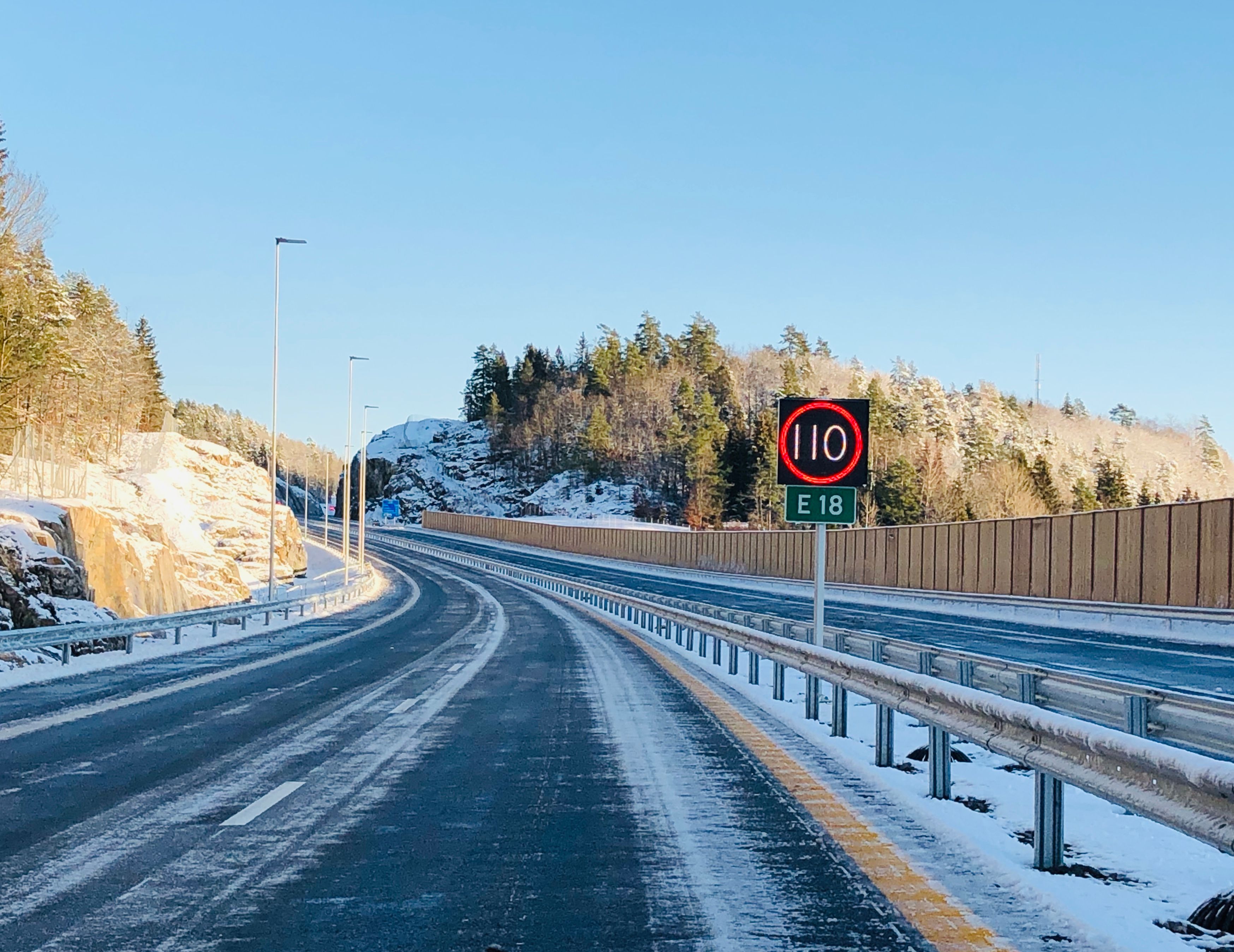 Slukker veilysene på E18: – Både klokt og ansvarlig
