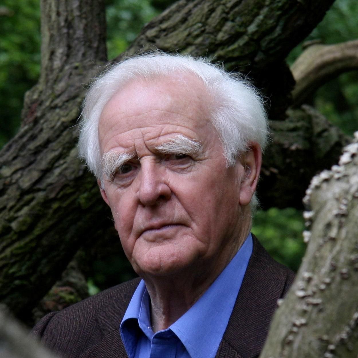 Forfatter John le Carré er død adressa.no
