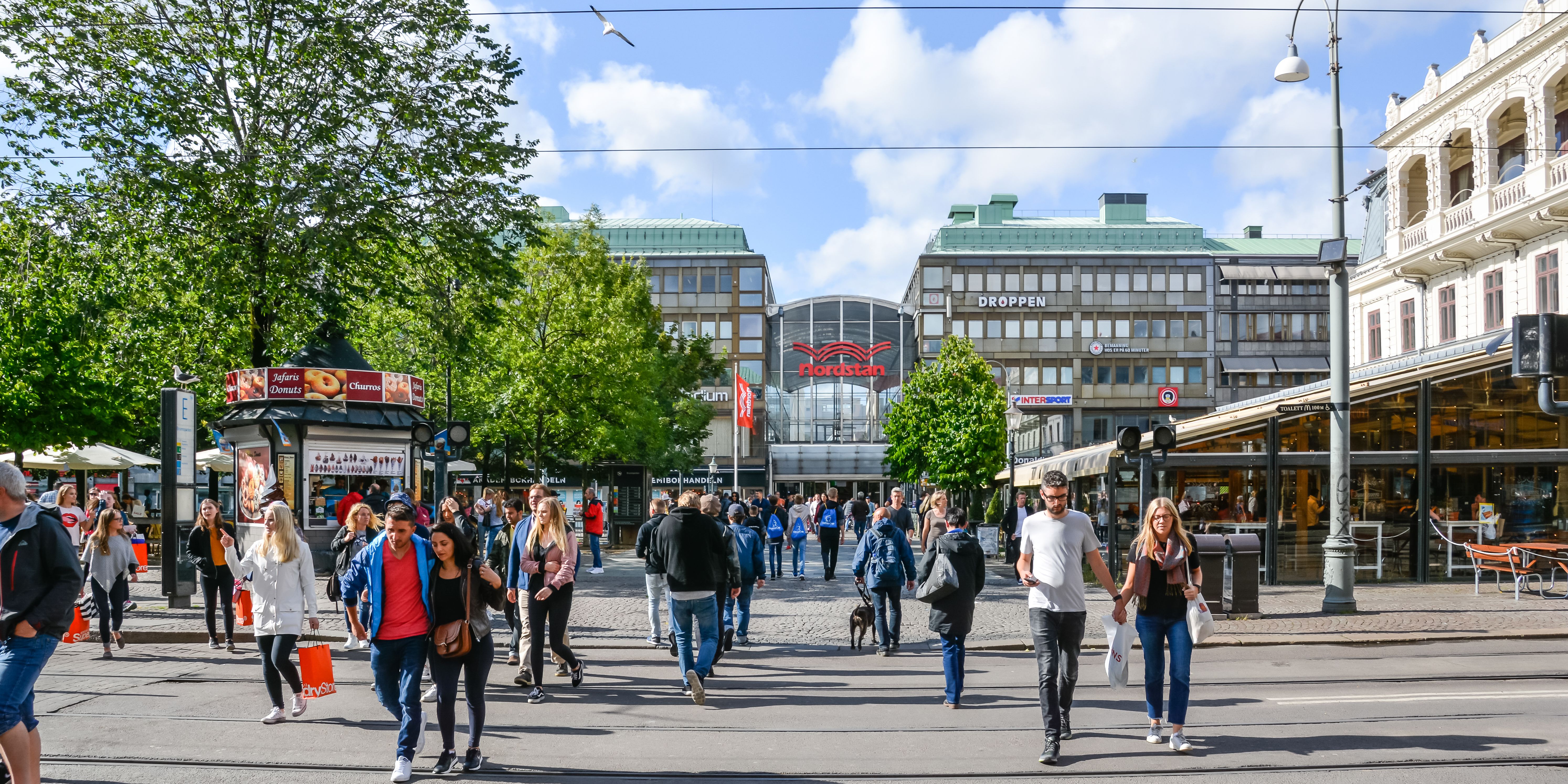 Nordstan med vy från Brunnsparken