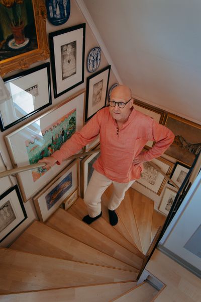 Mange lider av «alt på en flate-syndrom», mener forfatter. Selv fikk han uventet helseeffekt av bytte leilighet med hus.