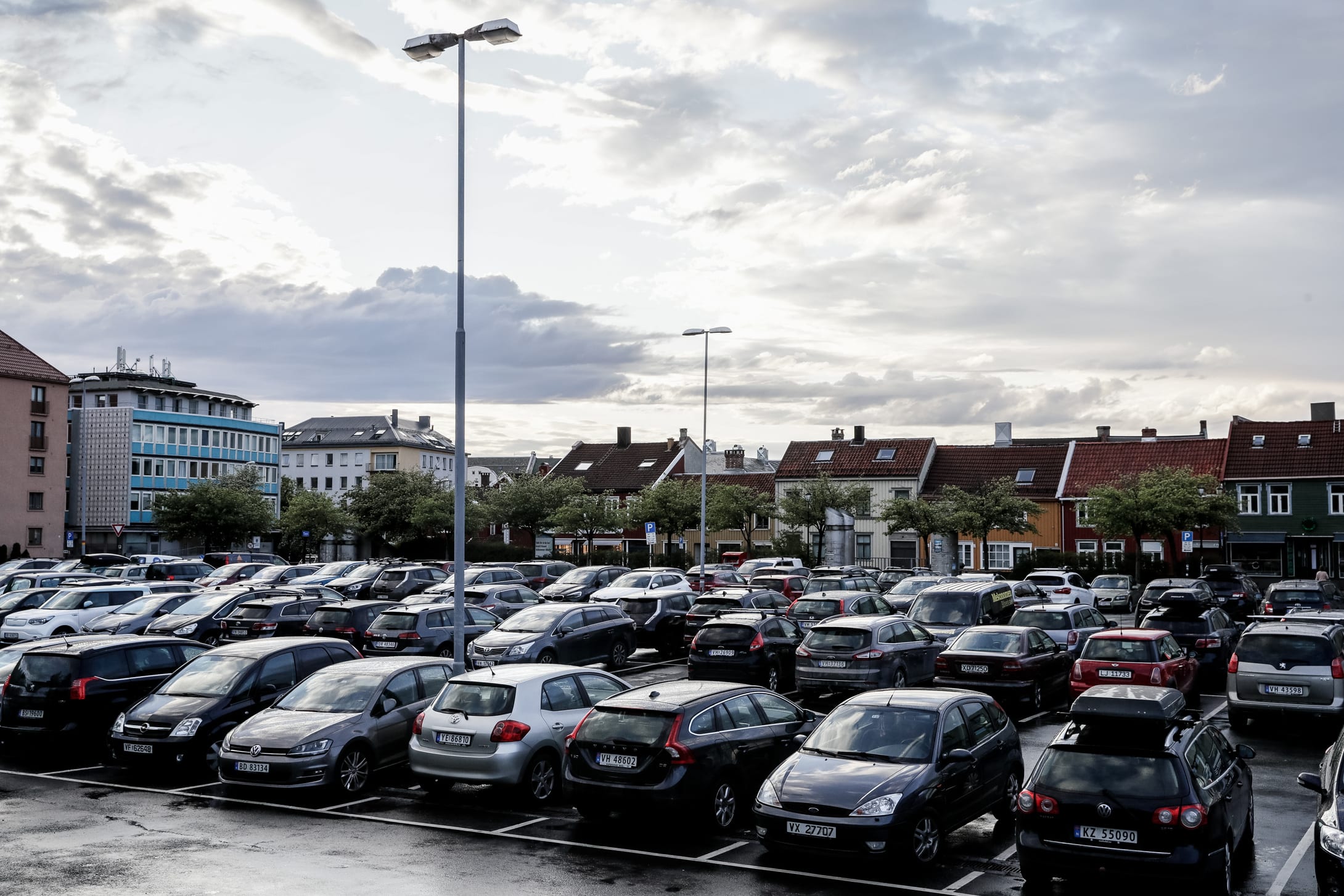 Stavanger innfører gratis parkering. I Trondheim er ikke det aktuelt