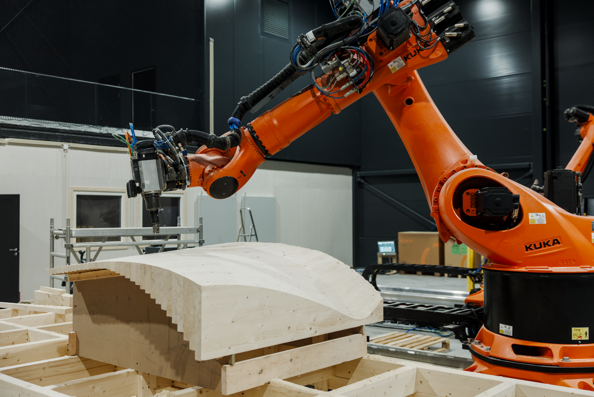 Lager seks meter høye elementer til ny Dyreparken-attraksjon