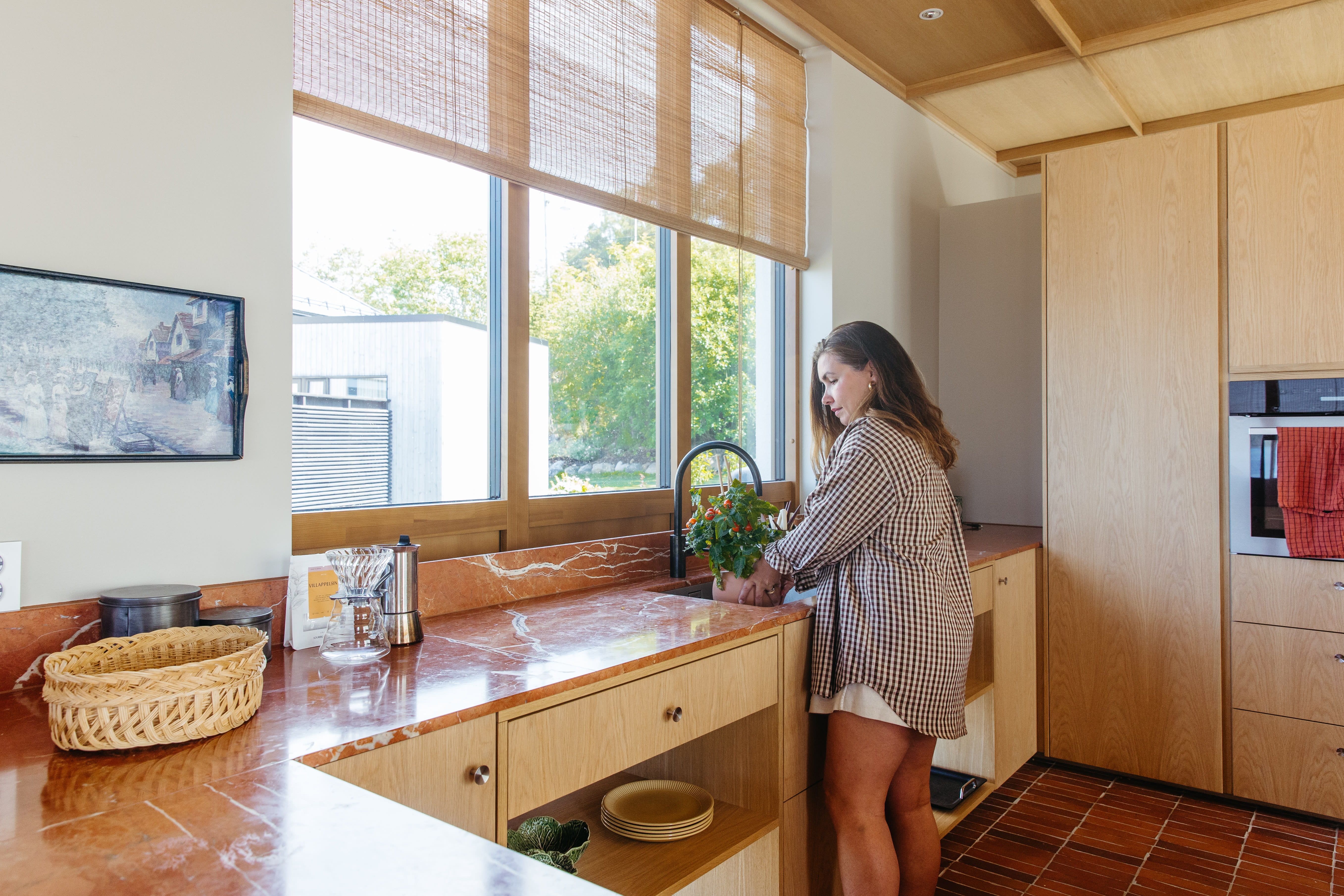 Bli med inn i interi&oslash;rarkitektens feriebolig: &ndash; Gir meg ro