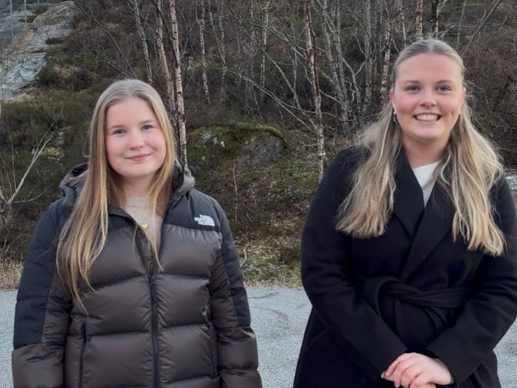 Stine og Kristine om årets russetid: – Det blir annleis enn før - fjt.no