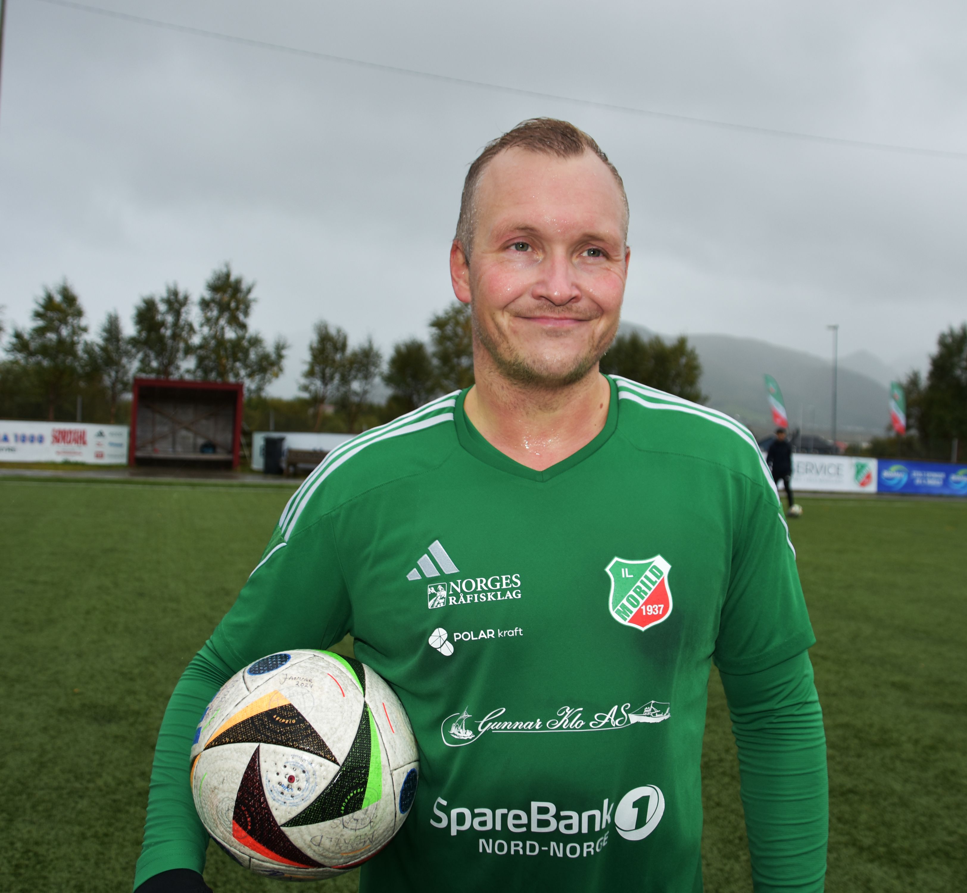 Lokal­oppgjør på fotbal­lens nasjo­naldag - vol.no