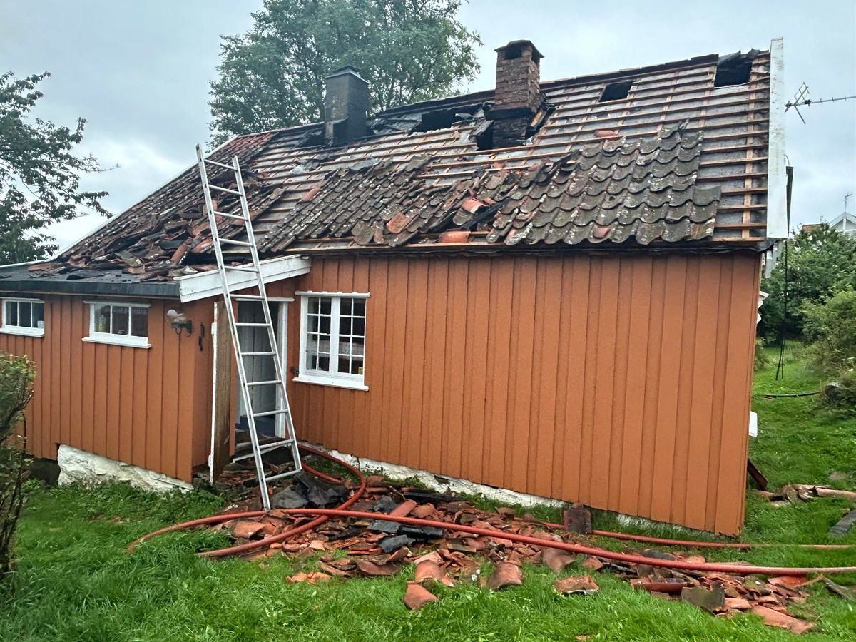 Vil bygge ny hytte etter brann. Nå klager naboer.