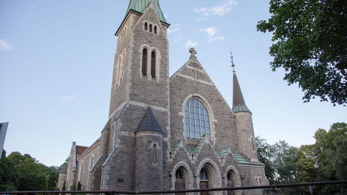 Slår alarm om forfall i kirkebygg