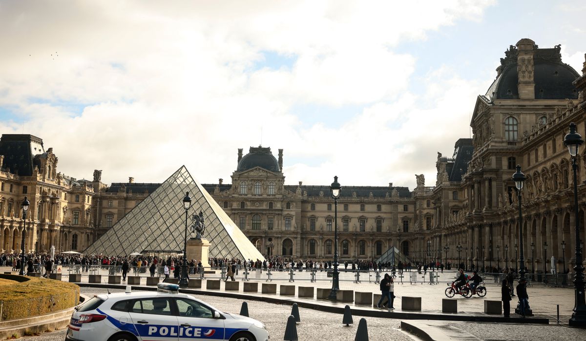 Flere nye mistenkte pågrepet etter Louvre-kuppet, ifølge franske medier