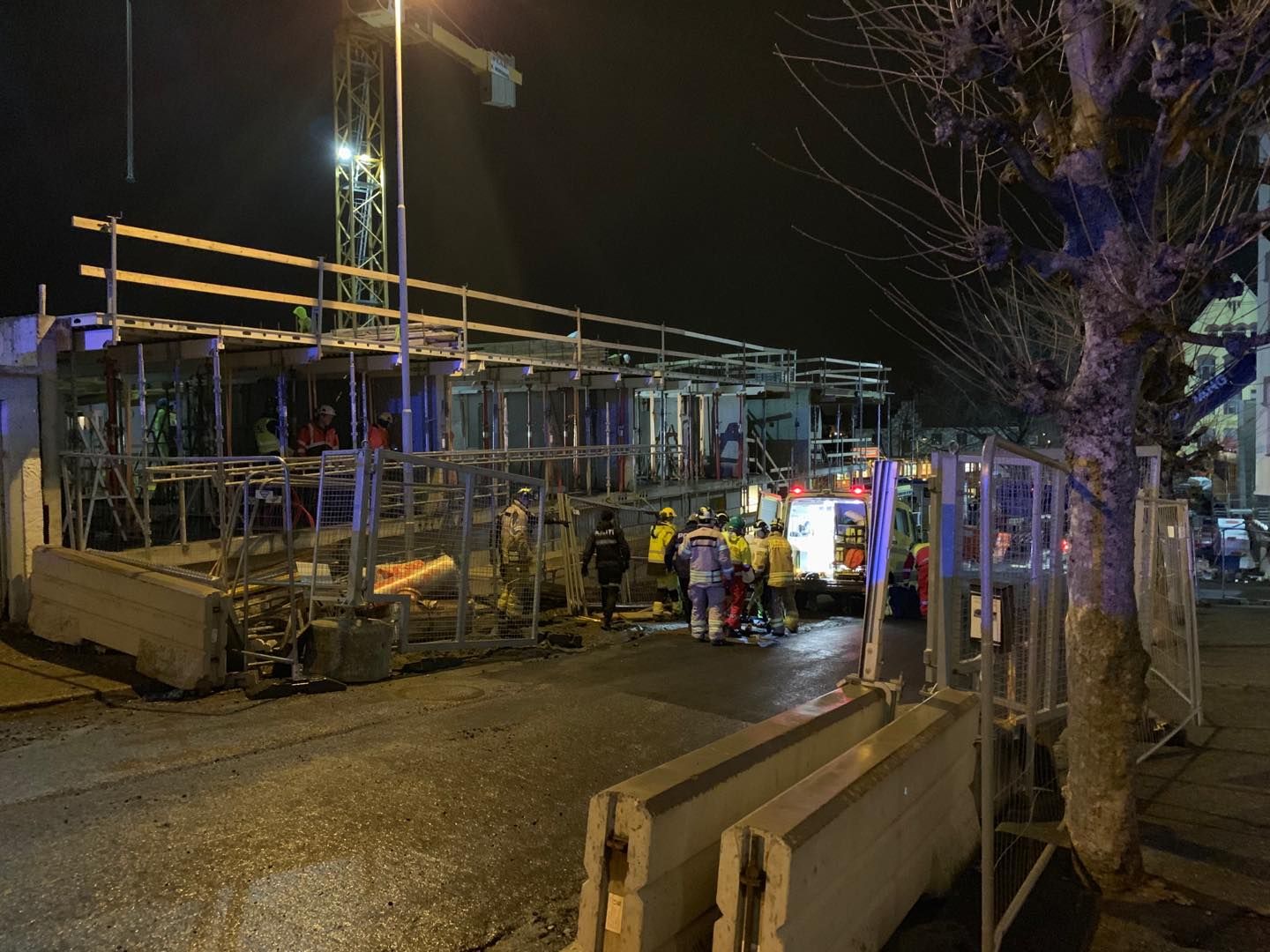 Arbeidsuhell I lesund Mann Har Ramlet Fra Stige Eller Stillas Smp no