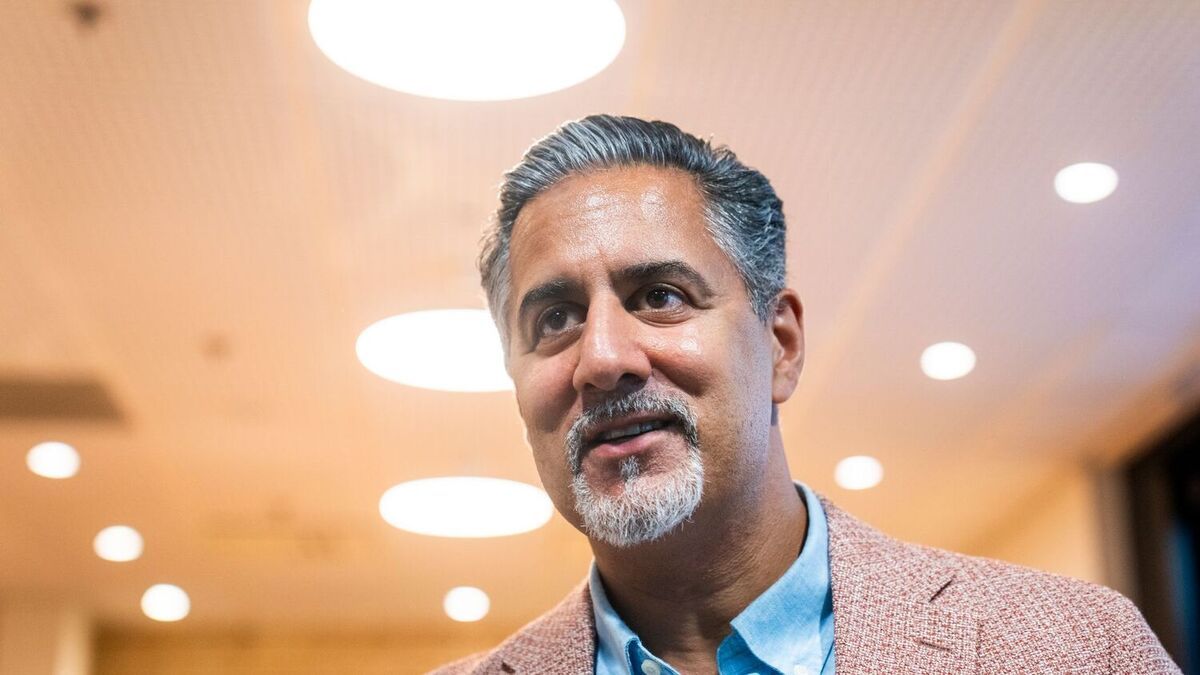 Abid Raja lanserer krimroman - lister24.no
