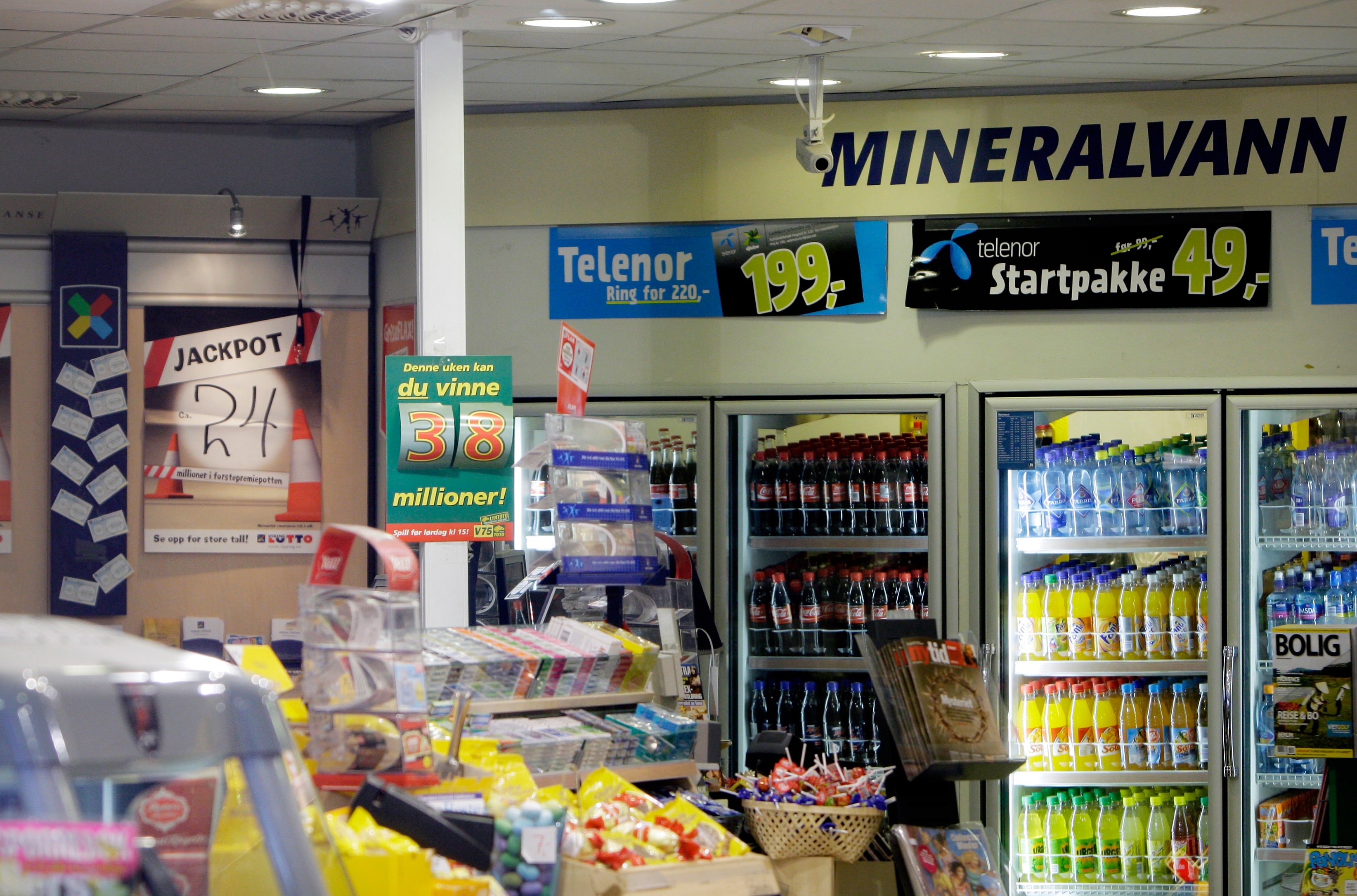 Legger ned rundt 70 kiosker. 400 ansatte rammes.