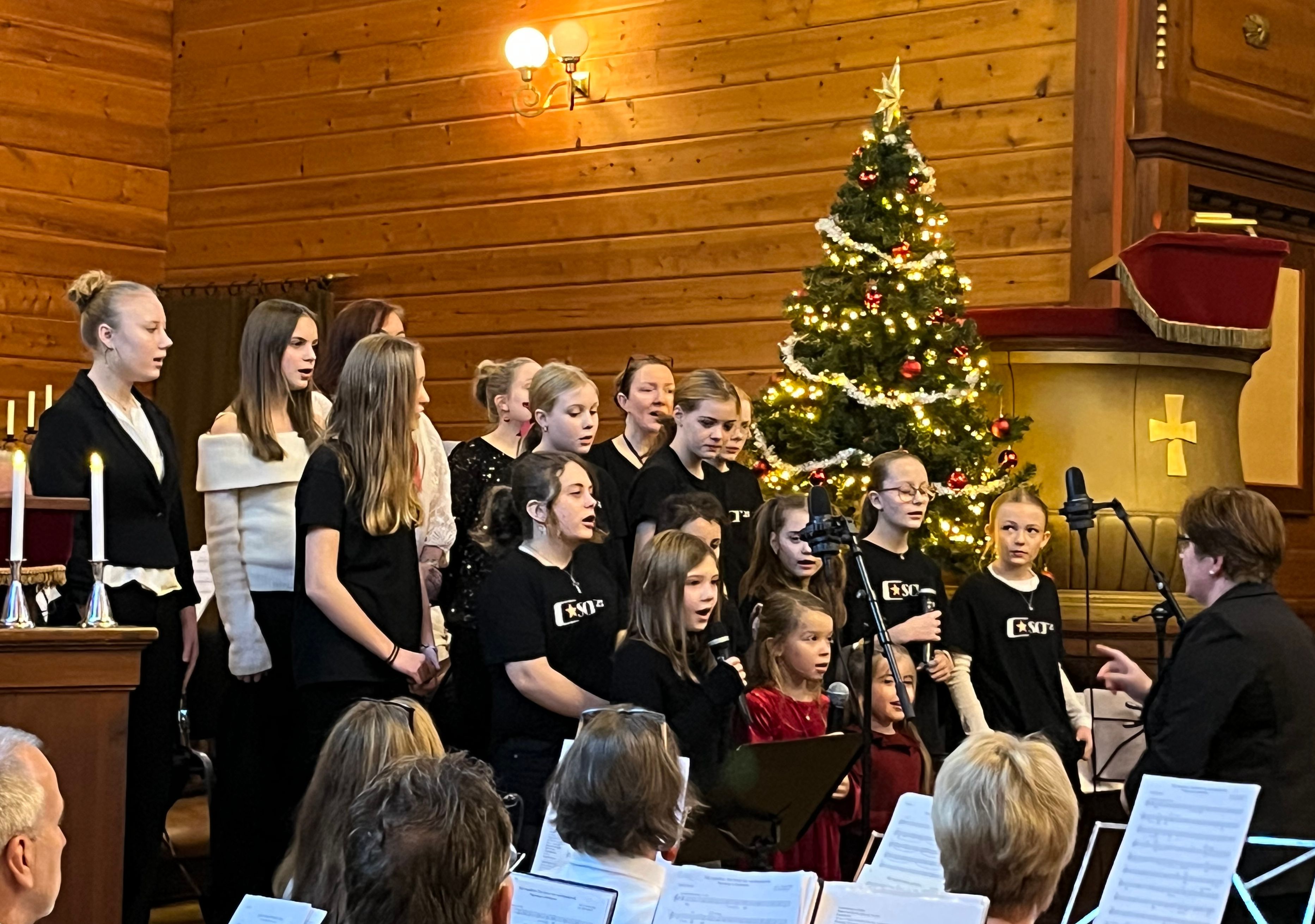 Sjelfullt i Olden kyrkje - fjordingen.no