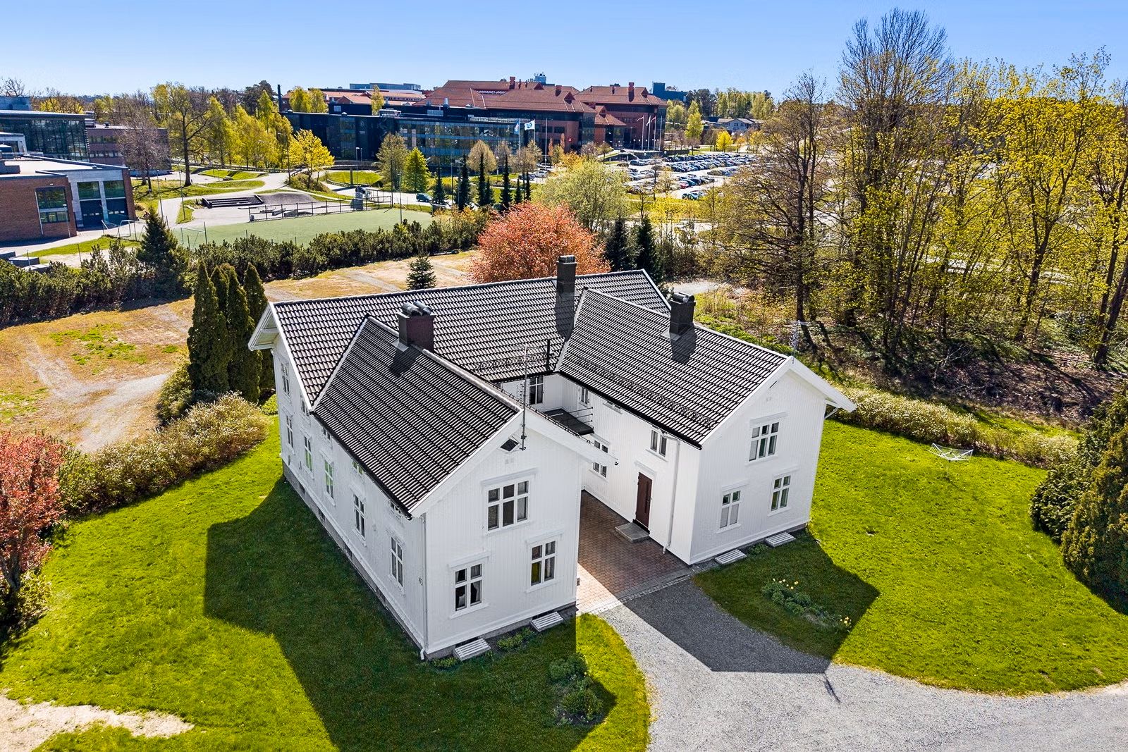 Selger historisk gård - gat.no
