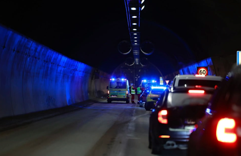 Kolliderte i tunnel