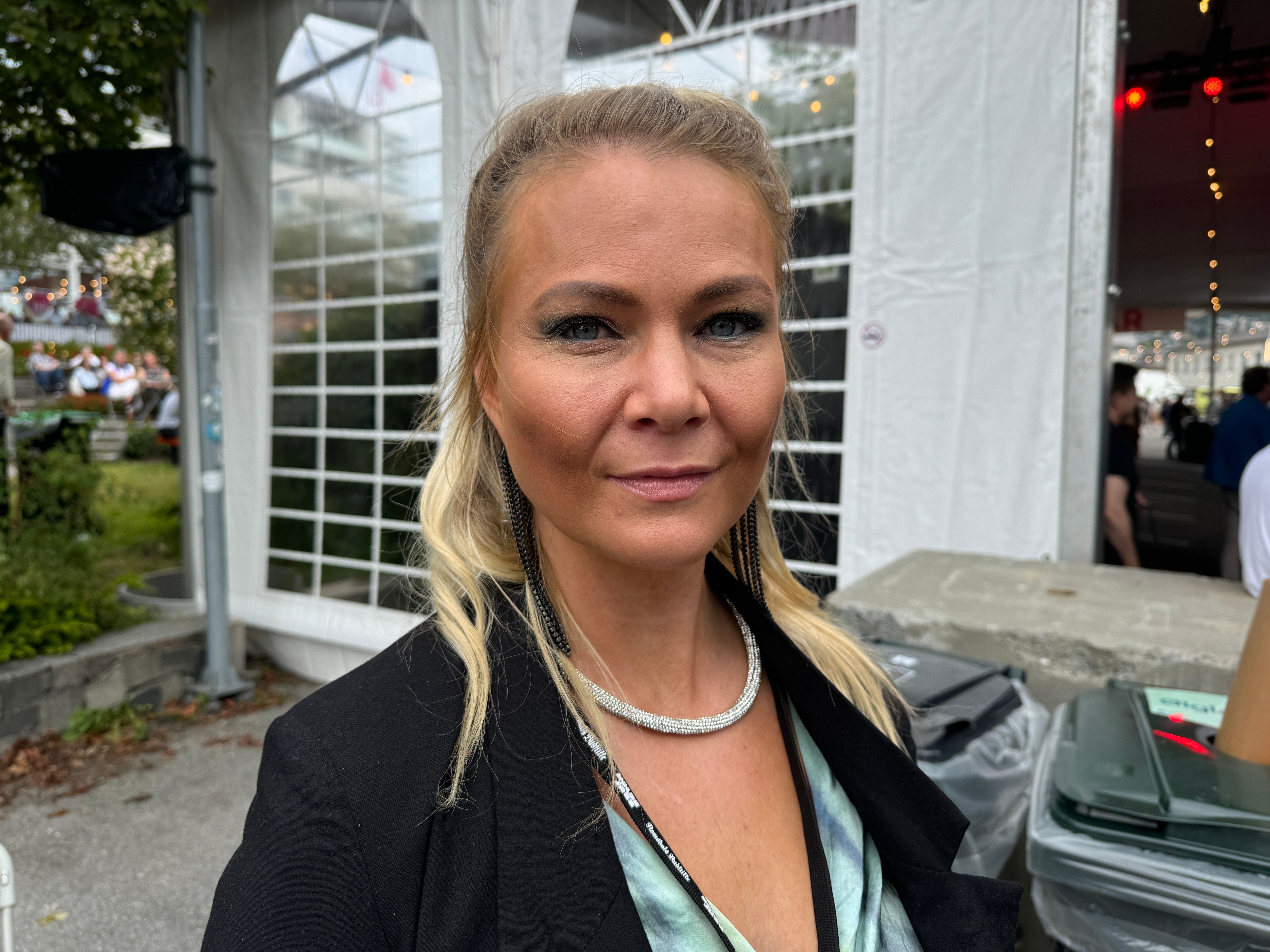 Rovde ute med Fosse-låt - rbnett.no