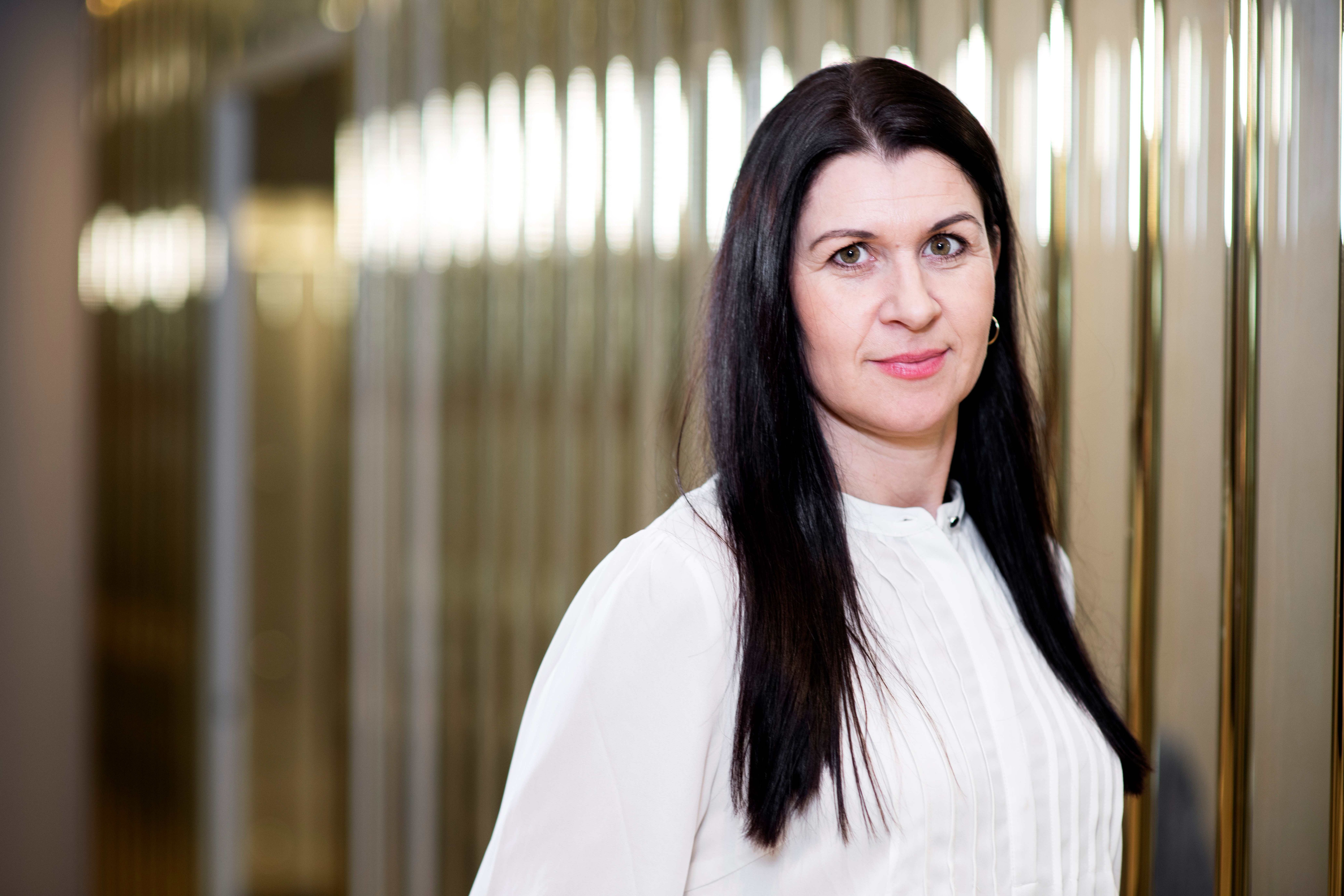 Slutter som bankdirektør for å bli konsernsjef