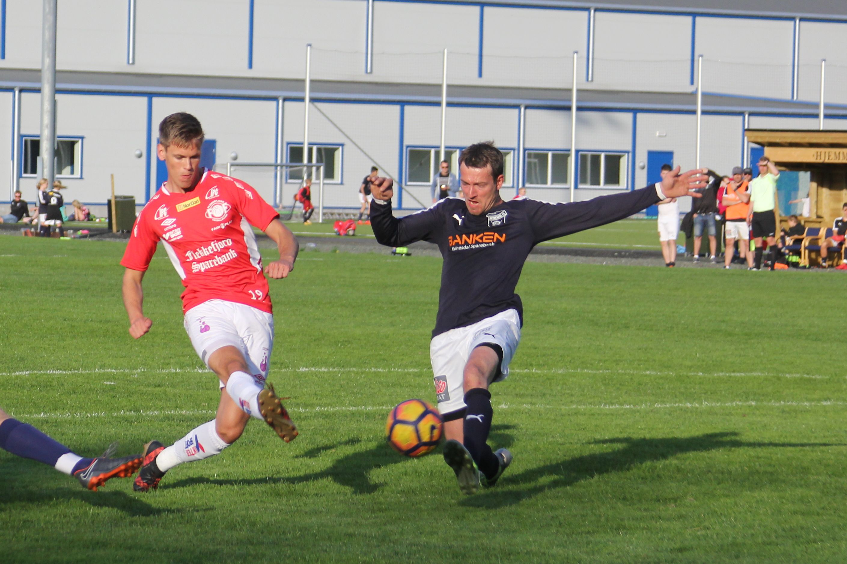 Knuste rivalen – laget hat trick