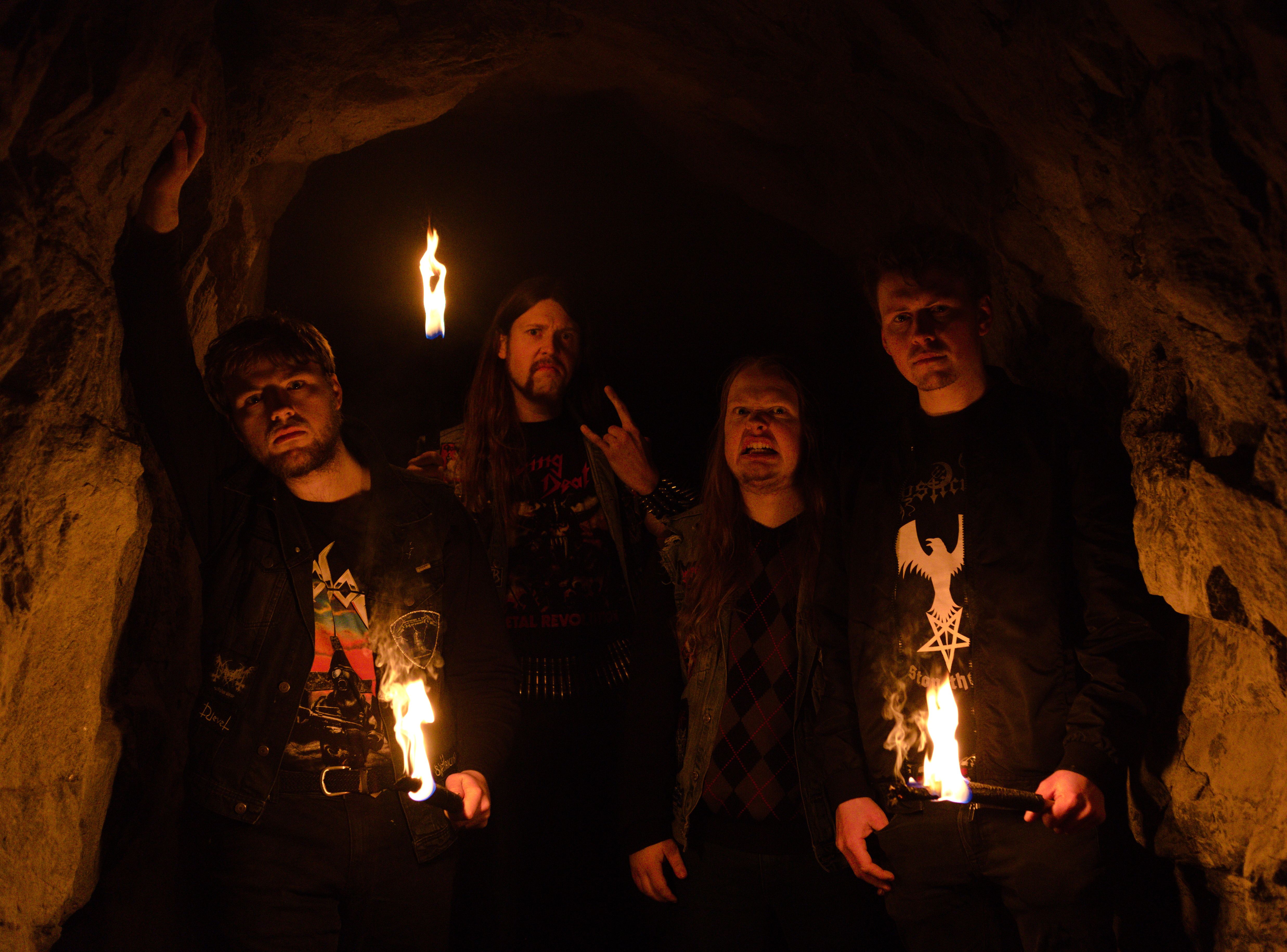 Lokale heavy metal-rockere festivalklare