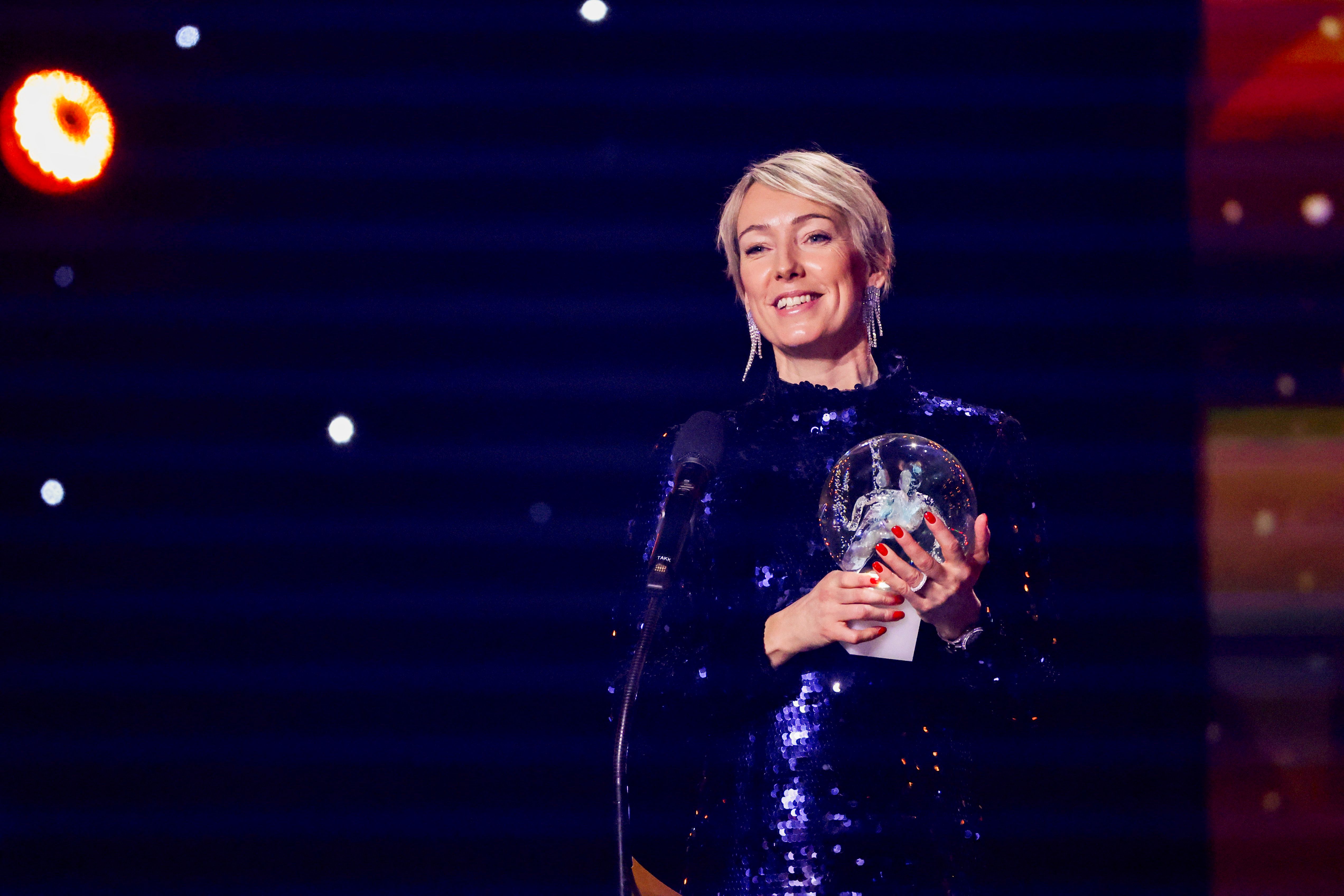 Håndbal­likonet Lunde blir stjerne i «banebry­tende» TV-doku­mentar