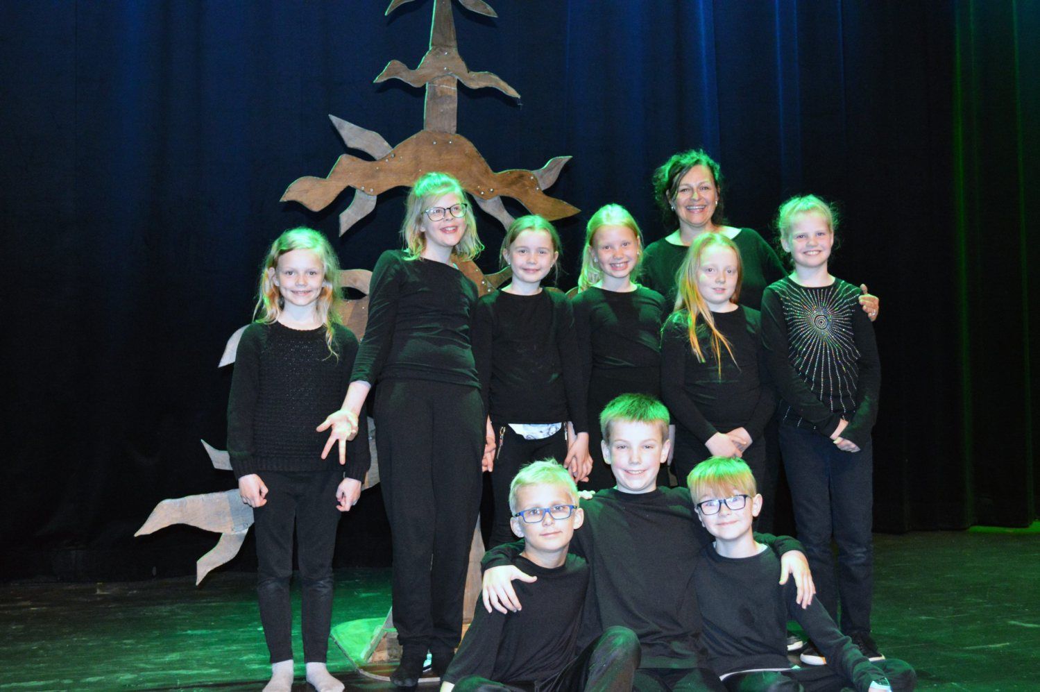 et-teaterstykke-beh-ver-ikke-vare-lenge