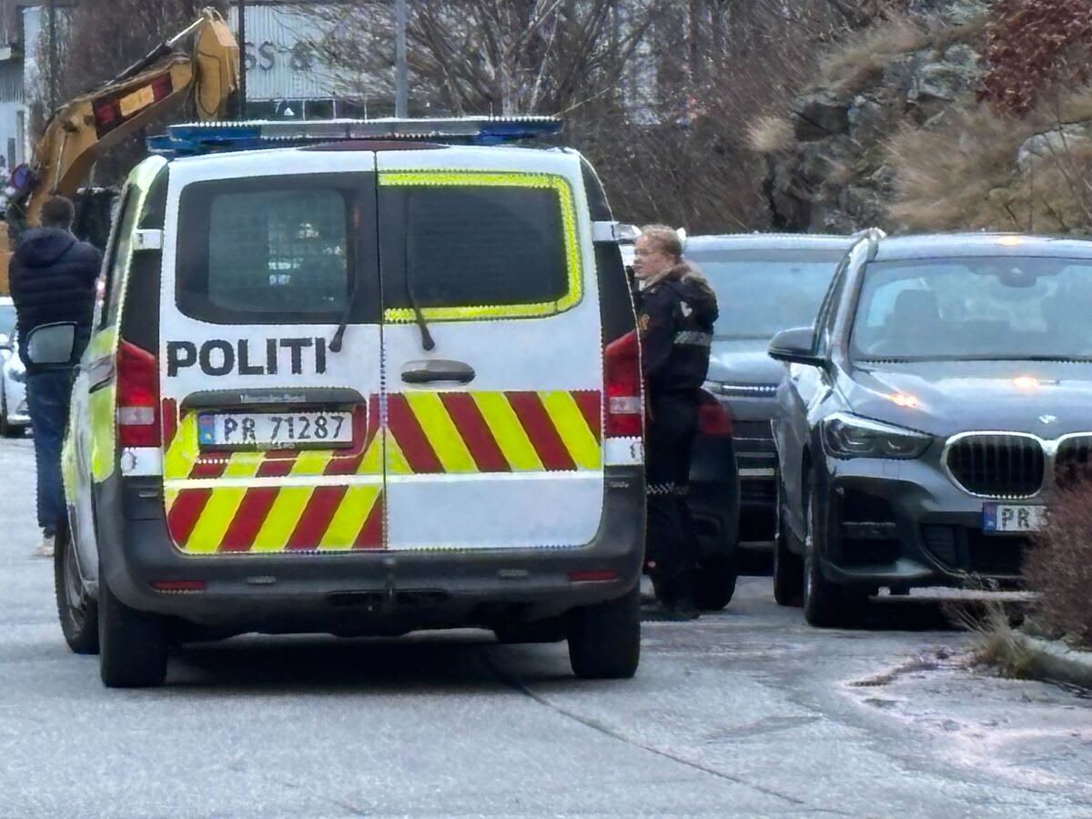 Kjørte inn i parkerte biler i Kristiansand