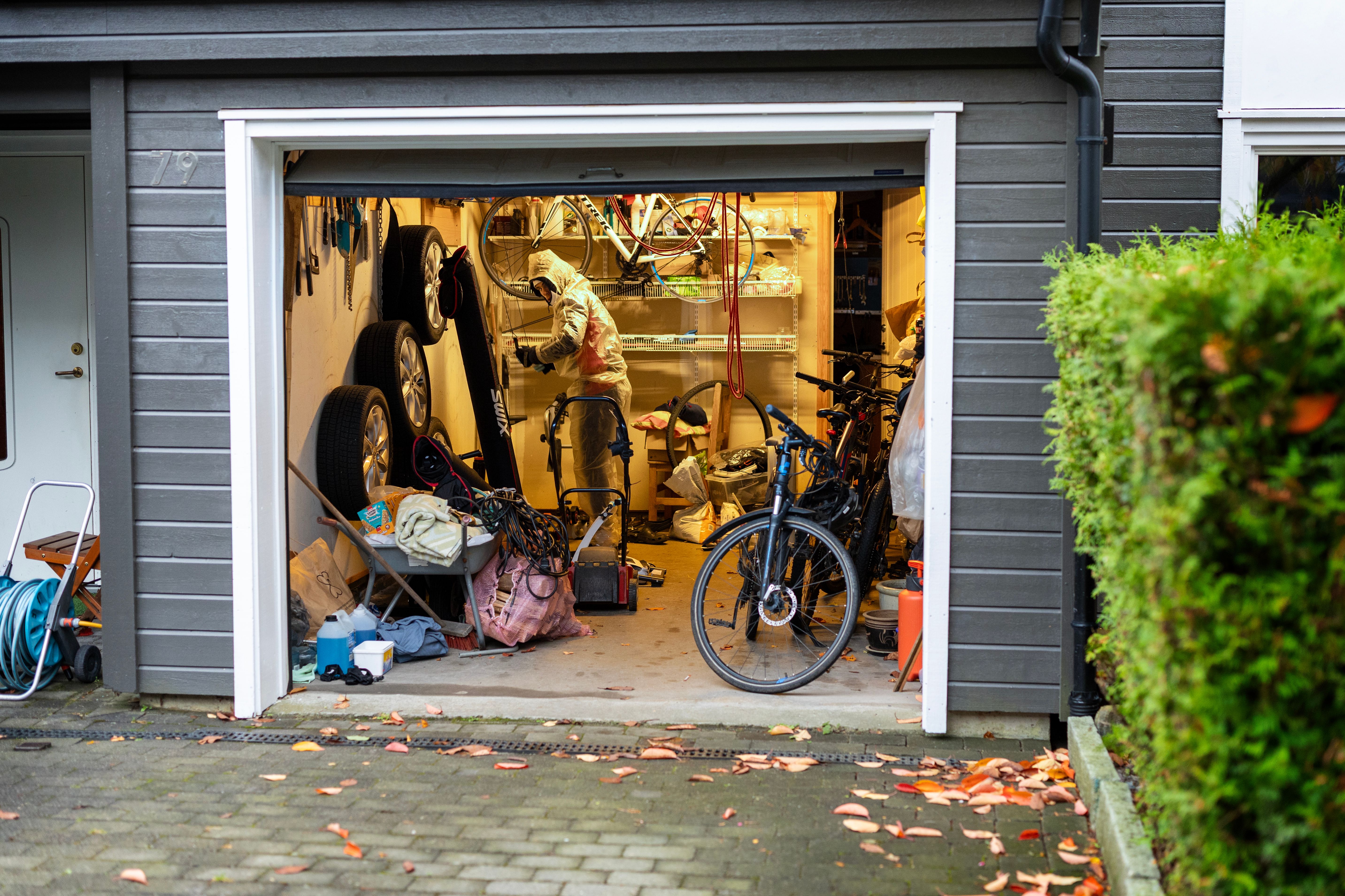 Jakter verdens­toppen fra garasje på Gimle­kollen