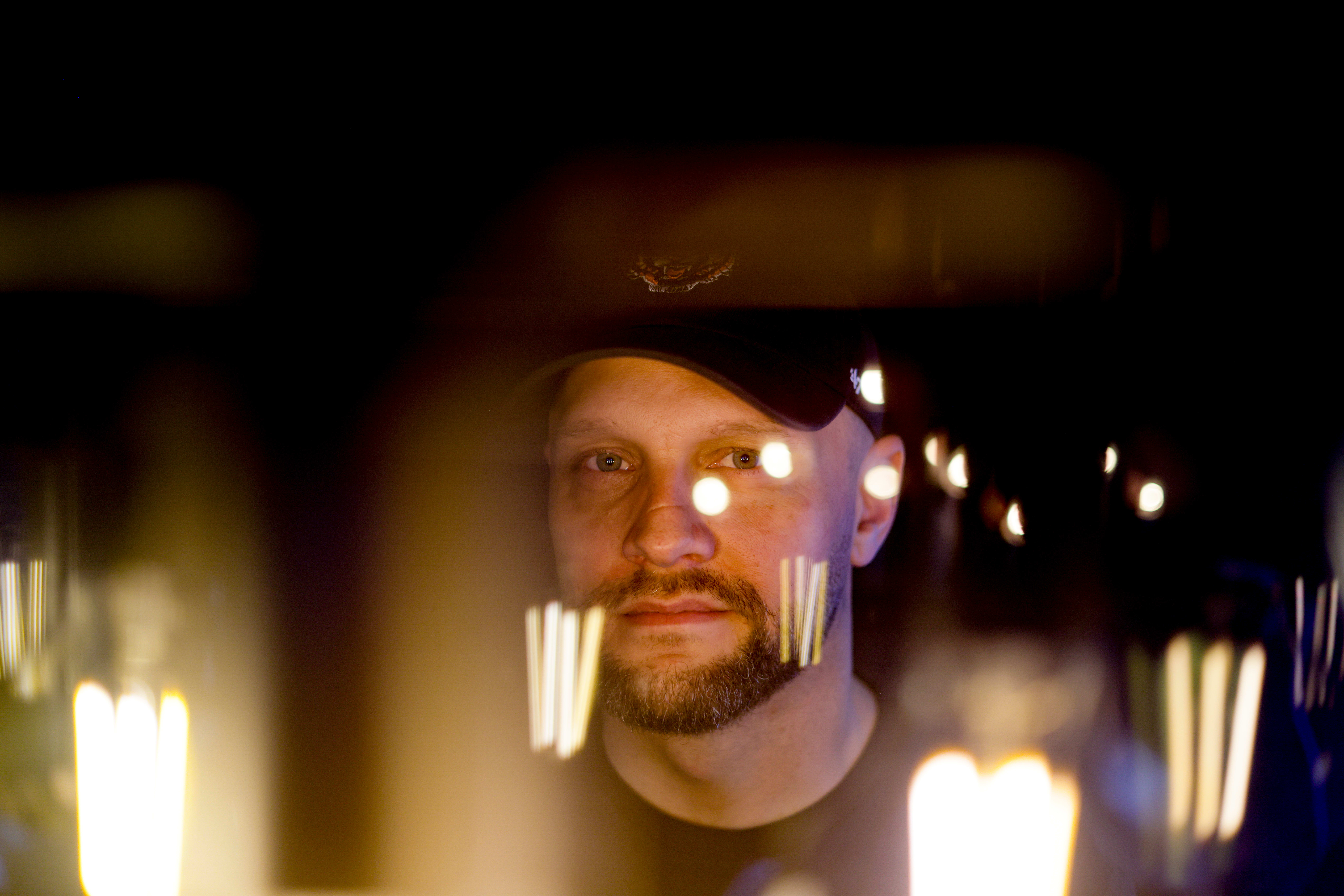 Flere ber om hjelp. For Christer tok festen aldri slutt.