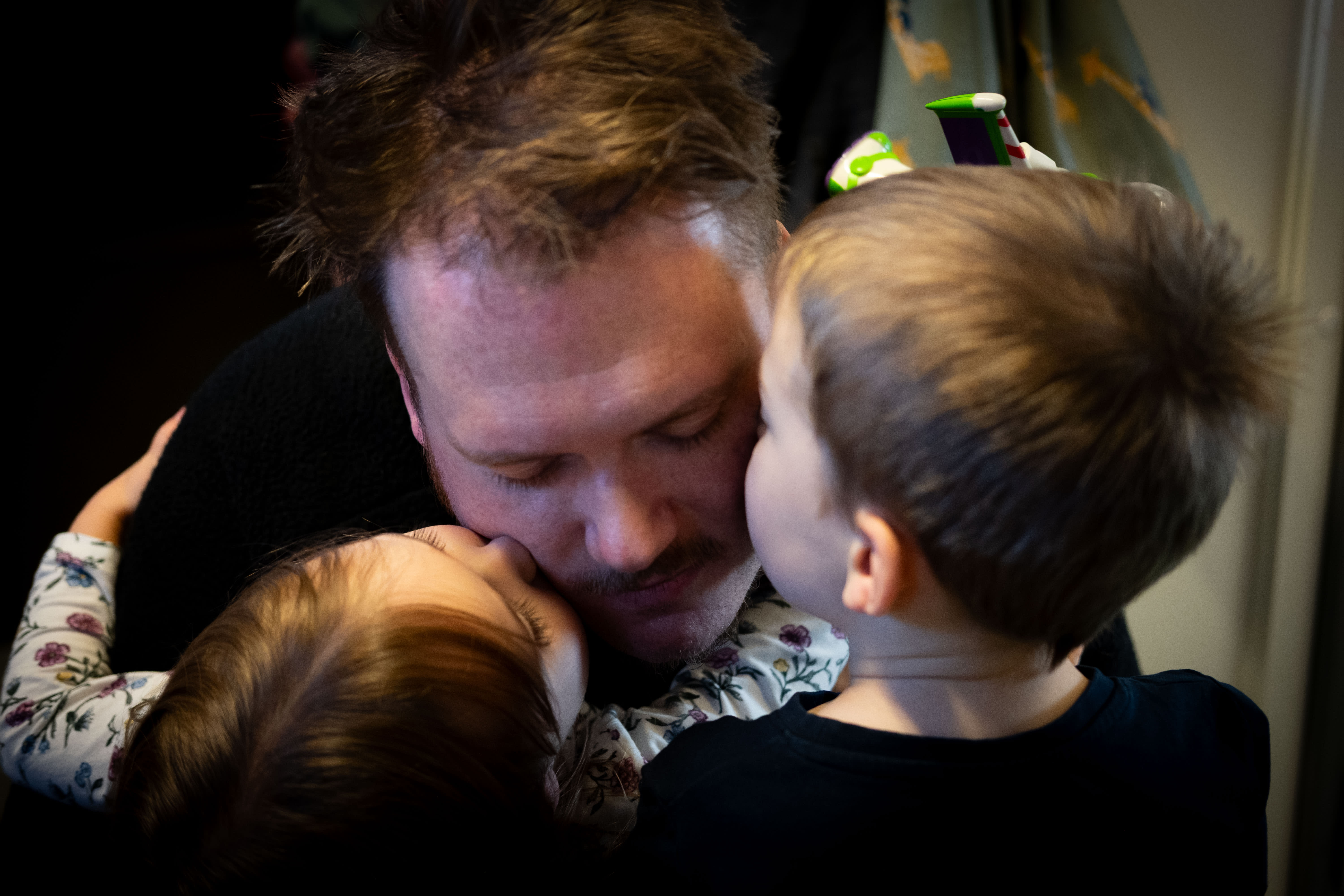 Andreas Forvik (34) syntes det var vanskelig å bli pappa. Da tok han grep.