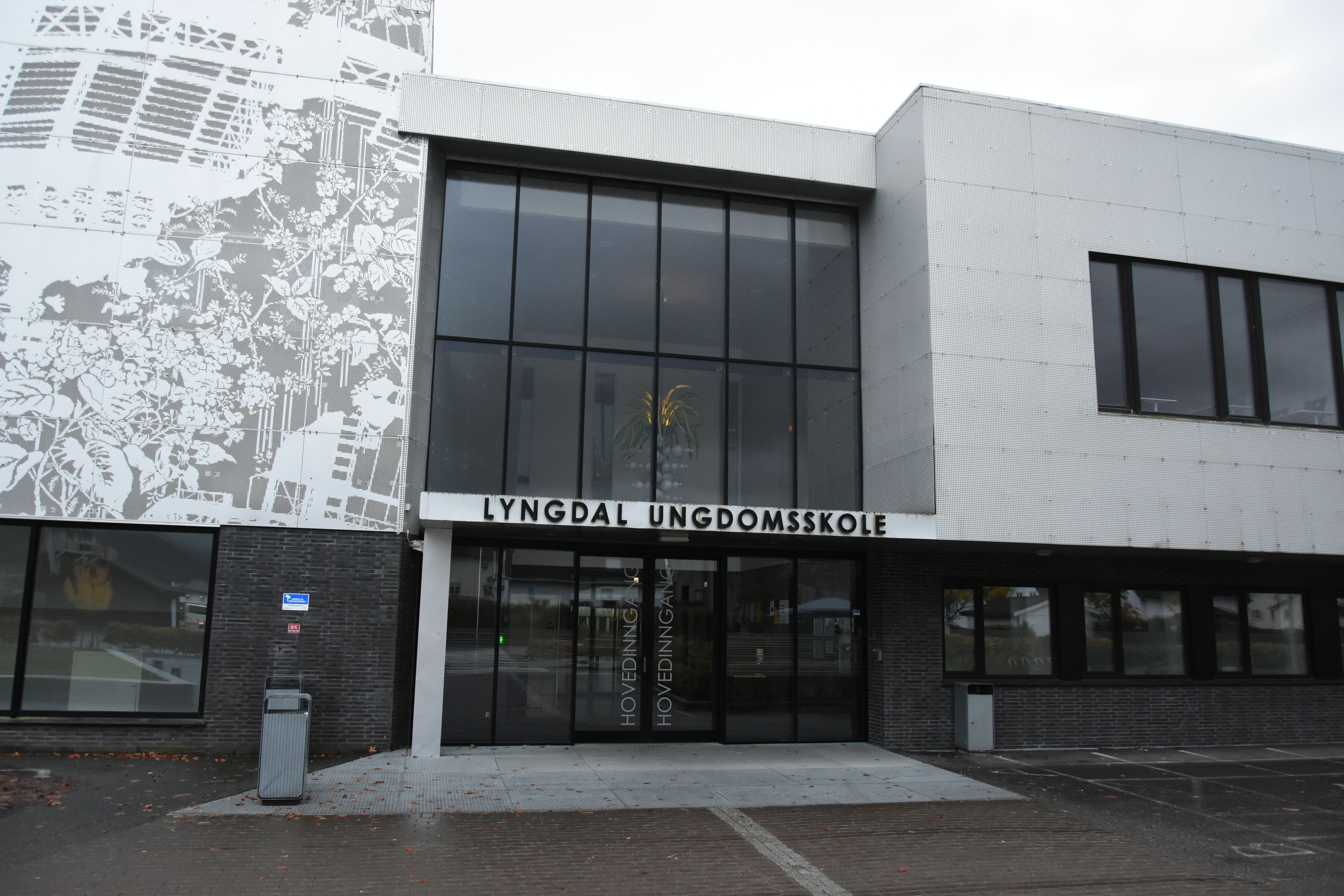 «Det er grunn til å rose både skoleledelse, administrasjon og politikere for vellykkede grep ved det som lenge var en skikkelig problemskole»
