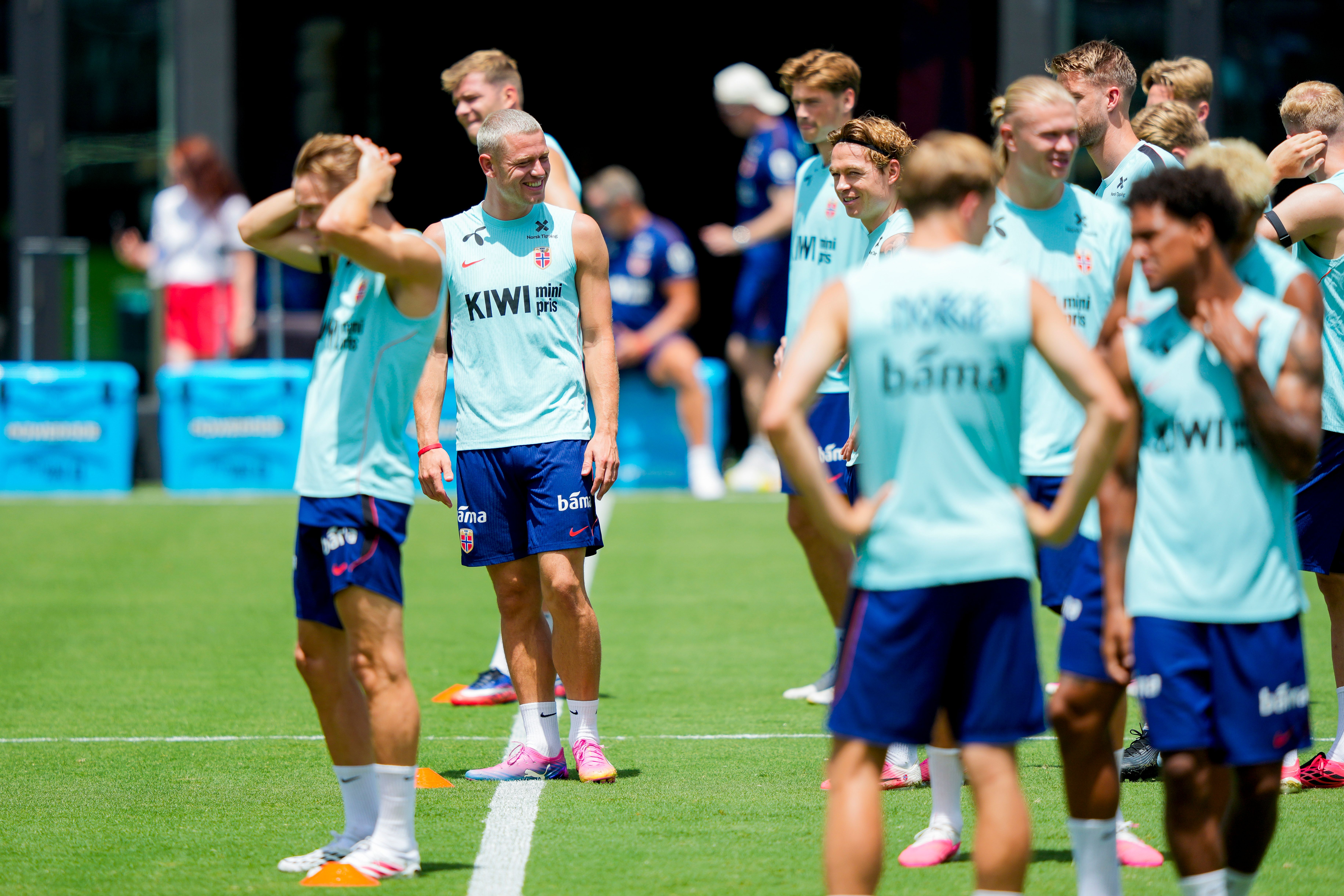 NRK: Ryerson fra start mot England